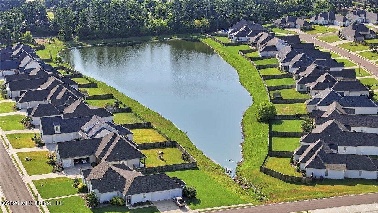 615 Crossvine Ridge