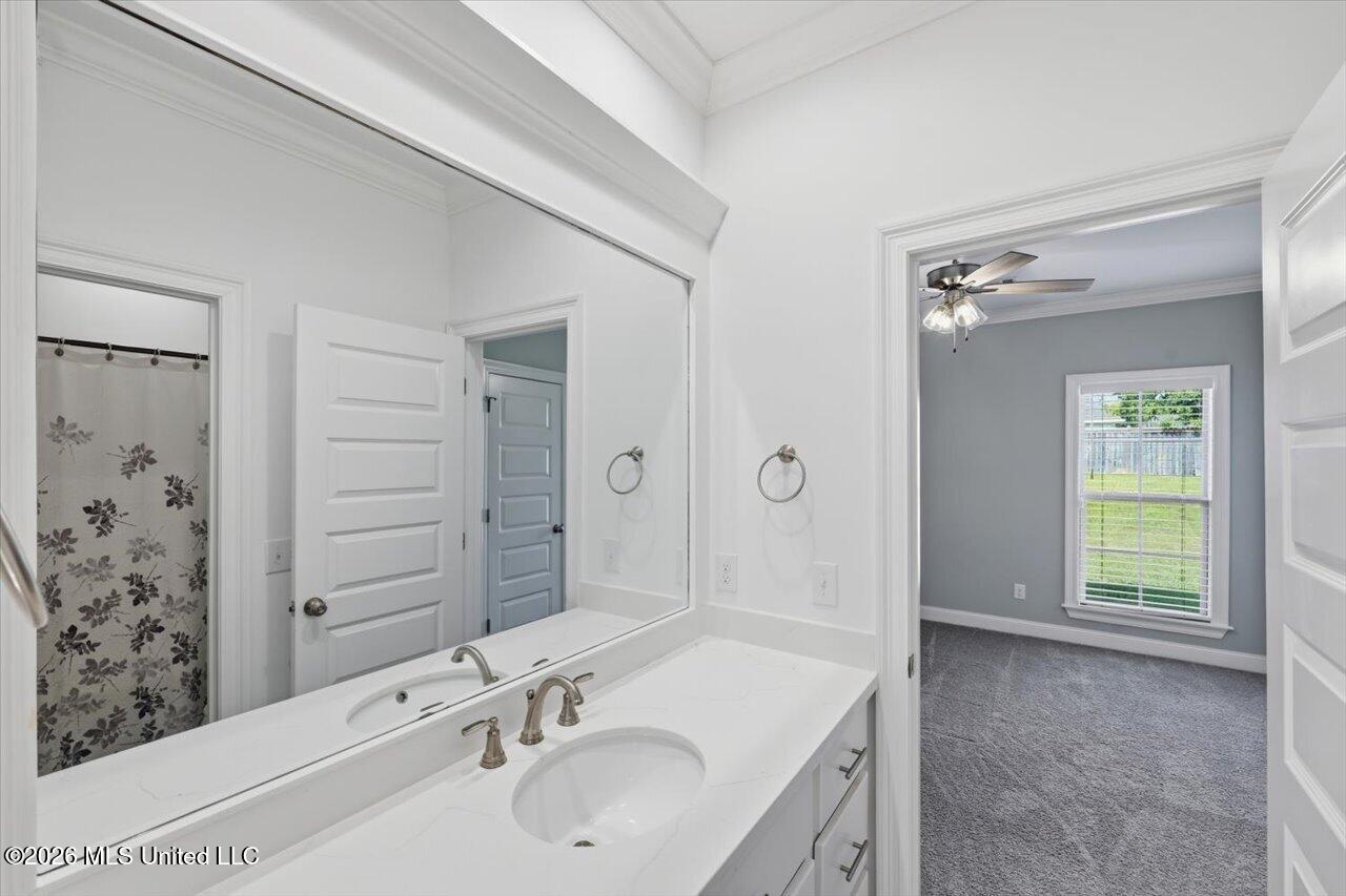 615 Crossvine Ridge
