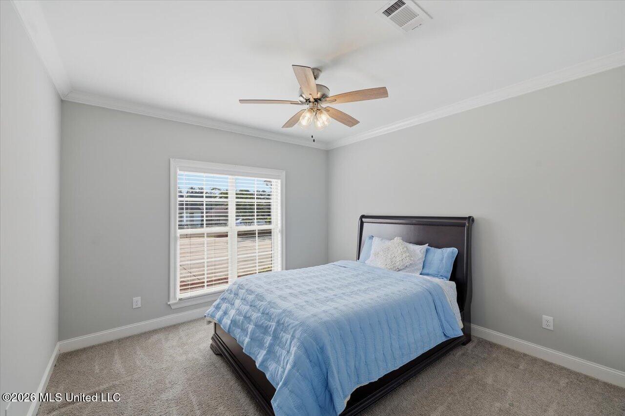615 Crossvine Ridge