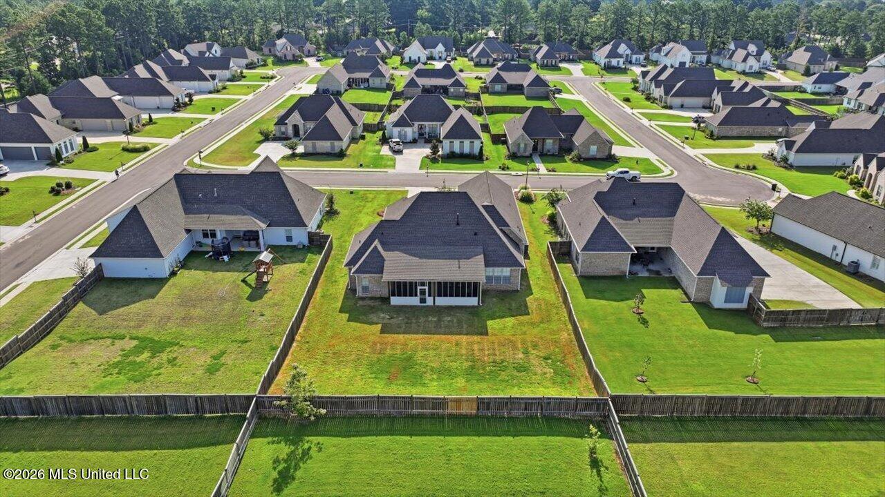 615 Crossvine Ridge
