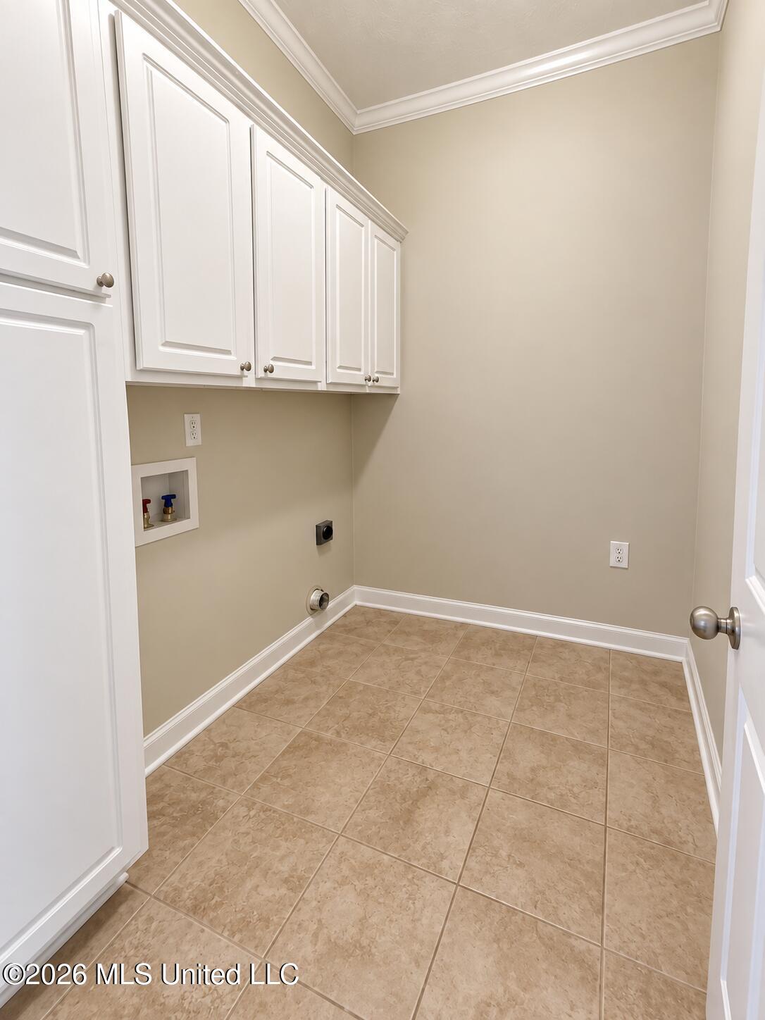 6 Foxcroft Court