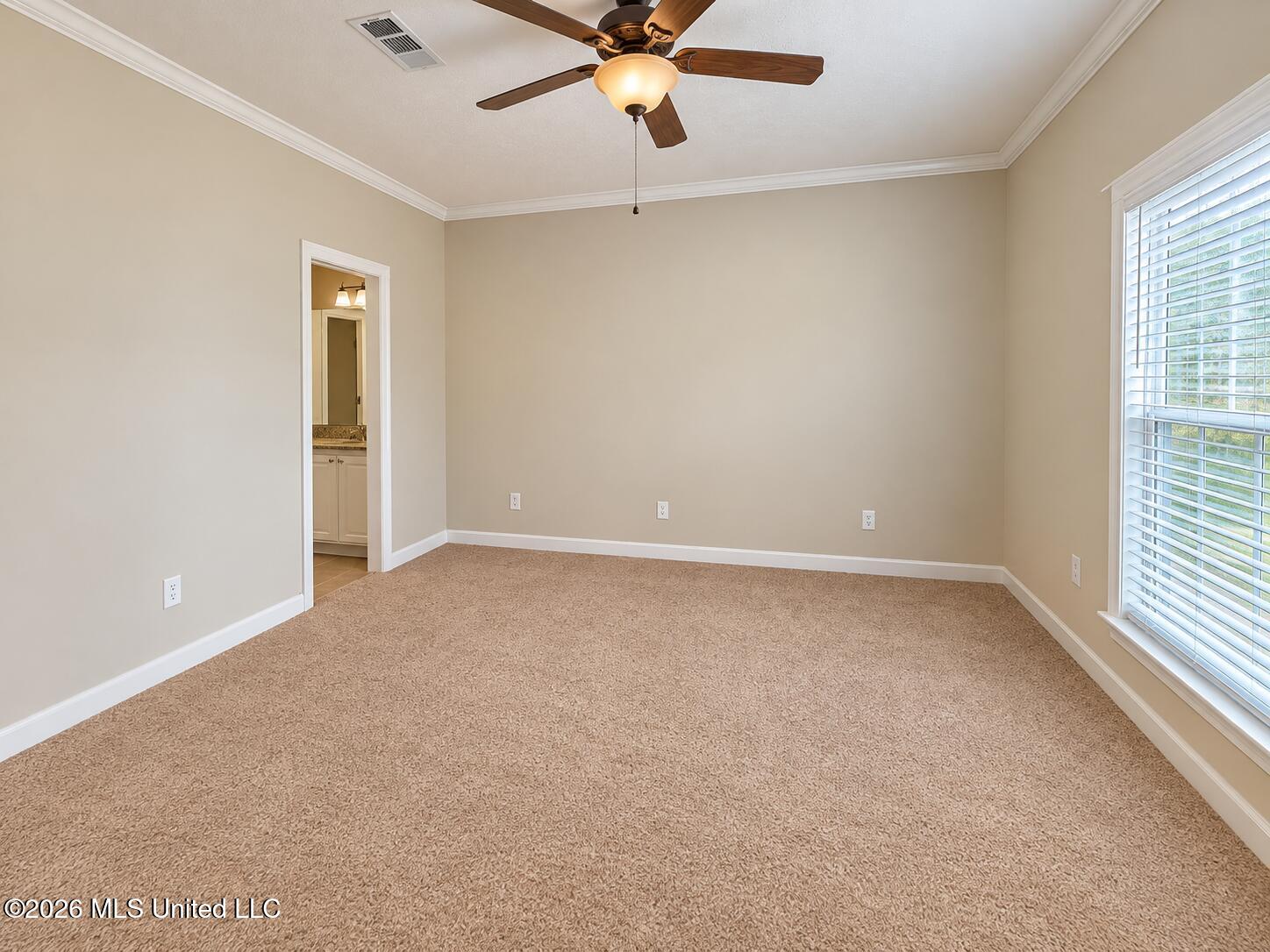 6 Foxcroft Court