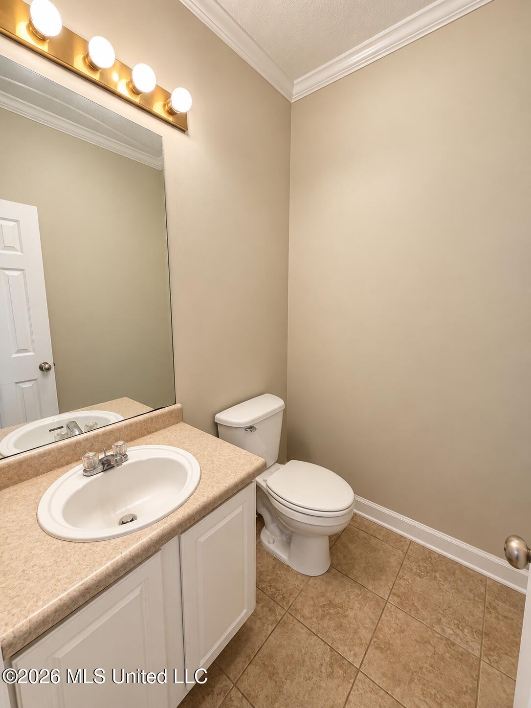 6 Foxcroft Court