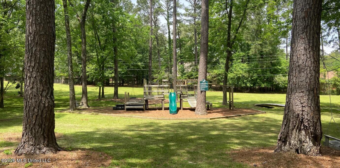6 Foxcroft Court