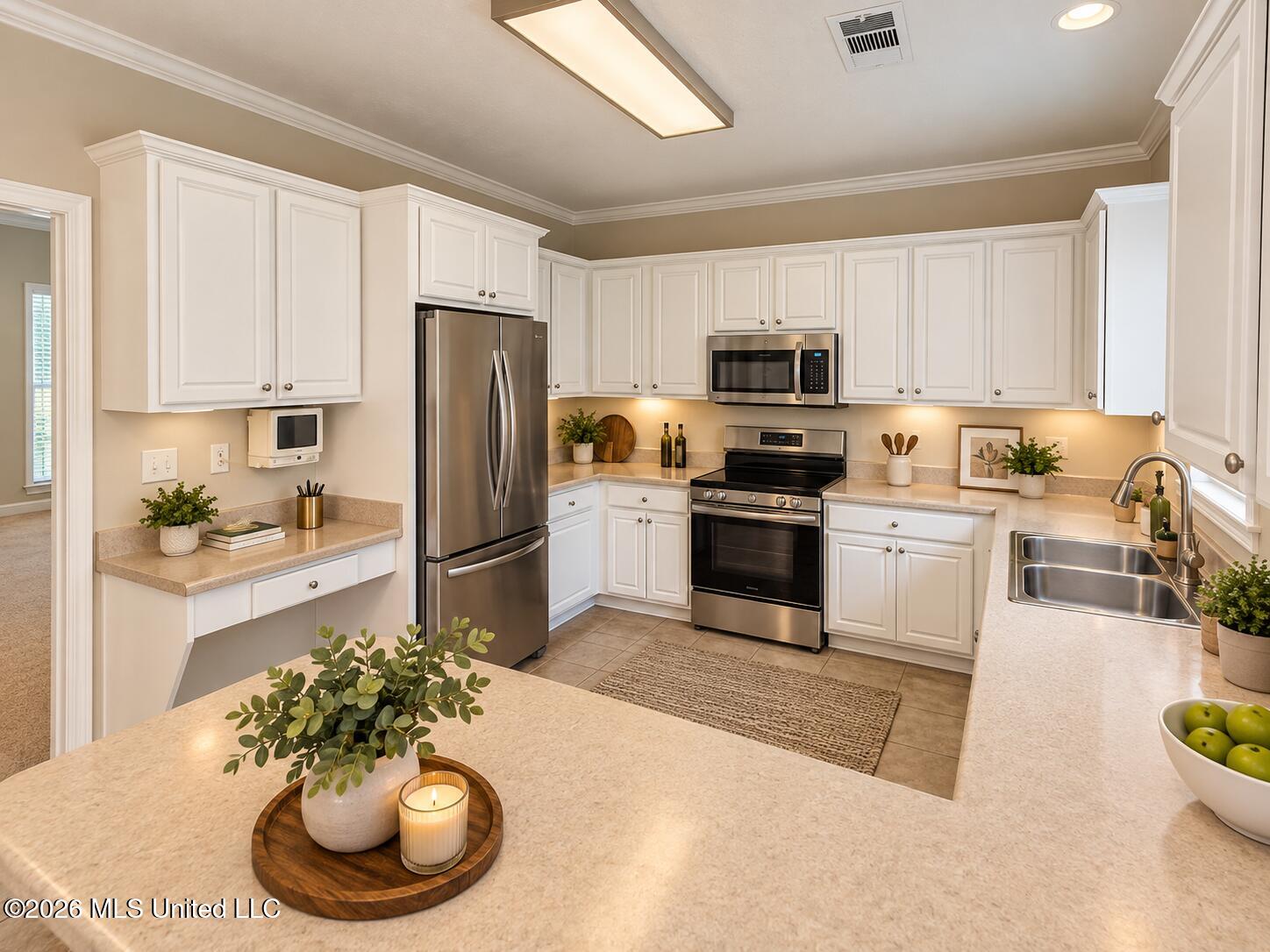 6 Foxcroft Court