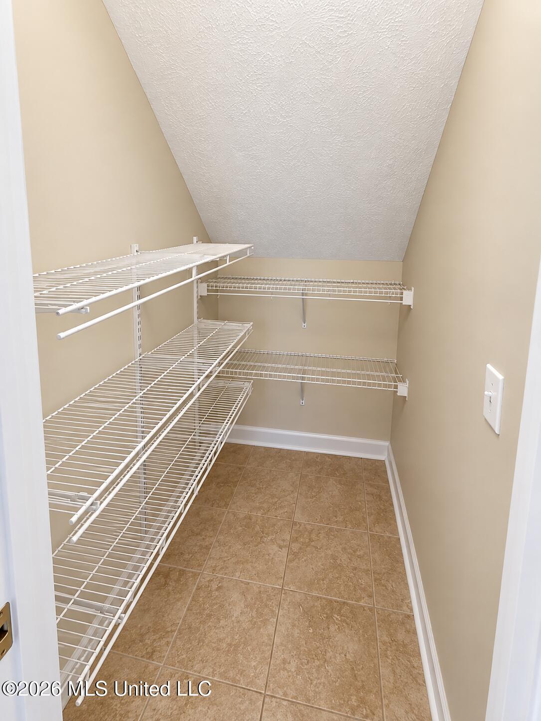 6 Foxcroft Court