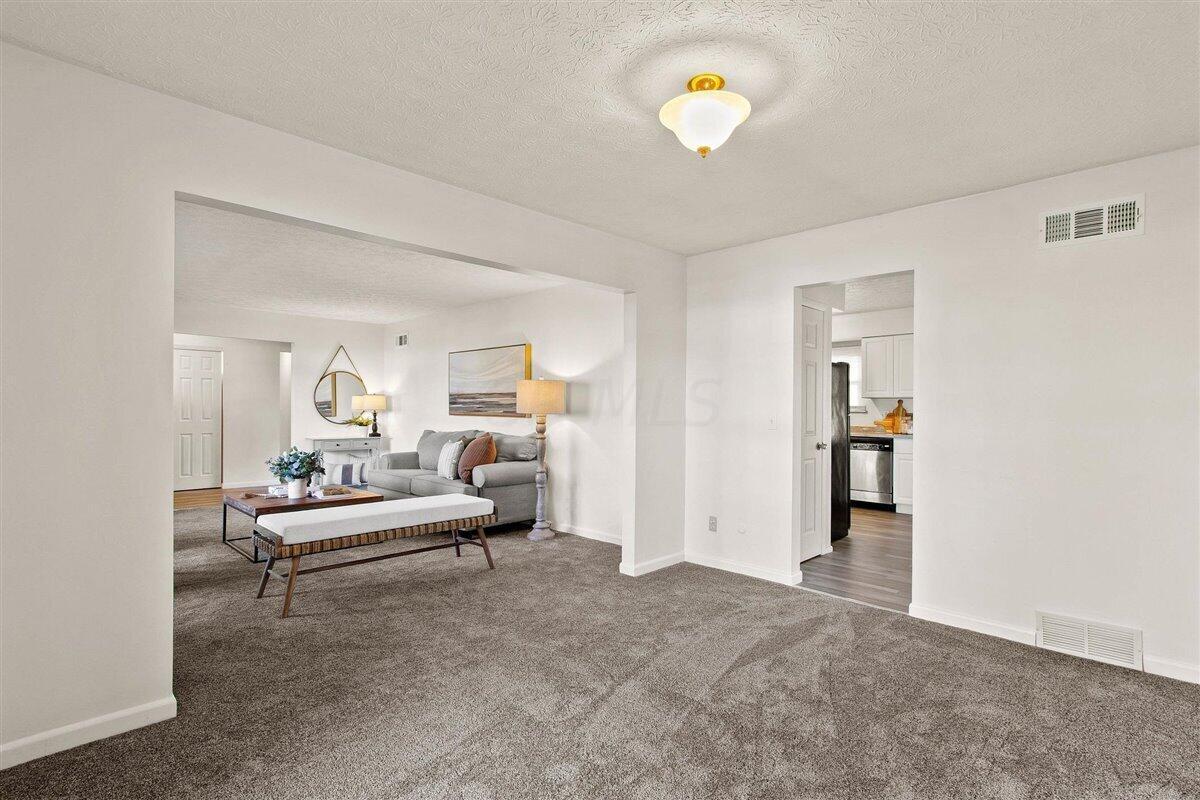 2081 Maplewood Drive