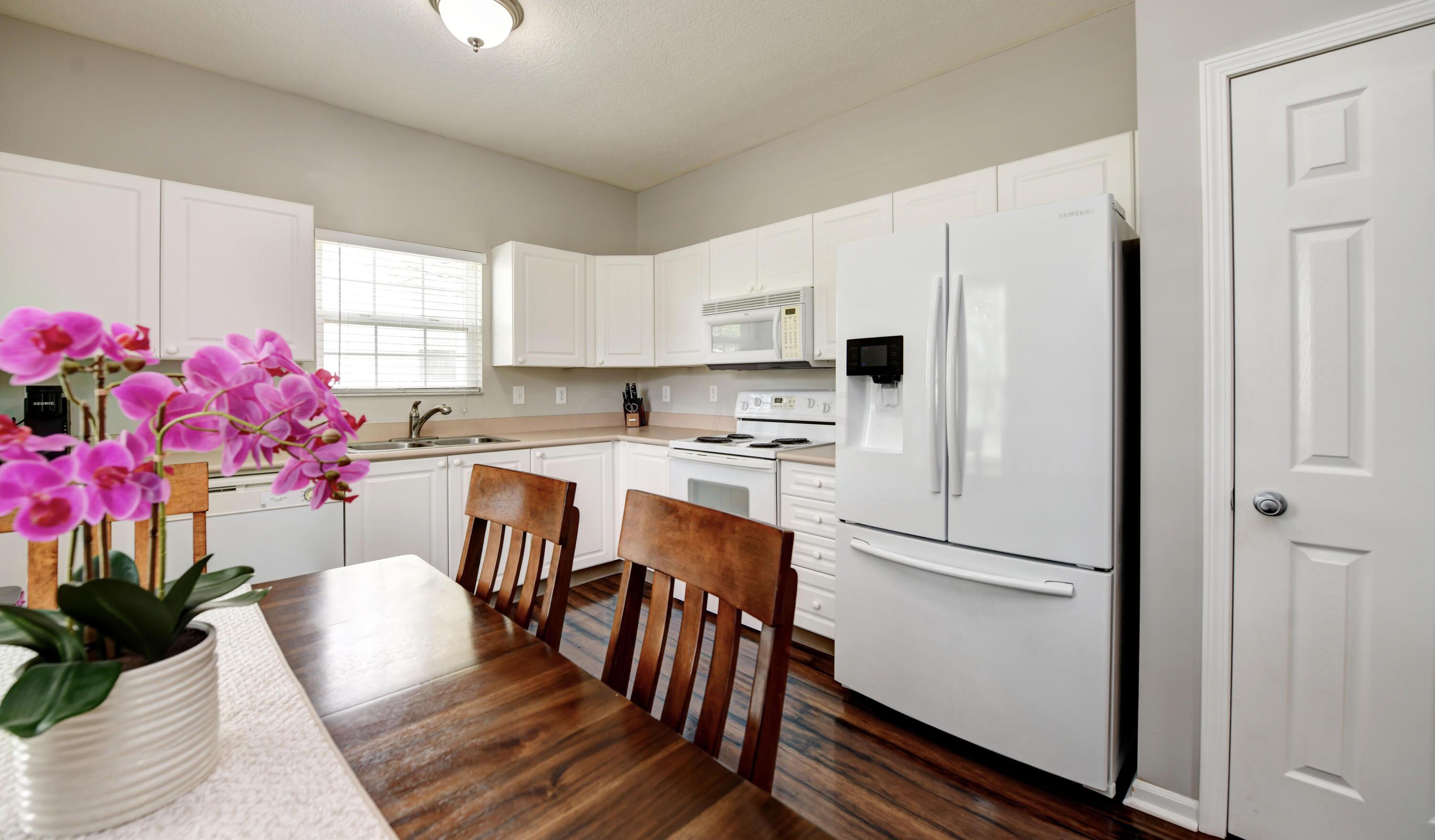 6036 Seabiscuit Drive, 3