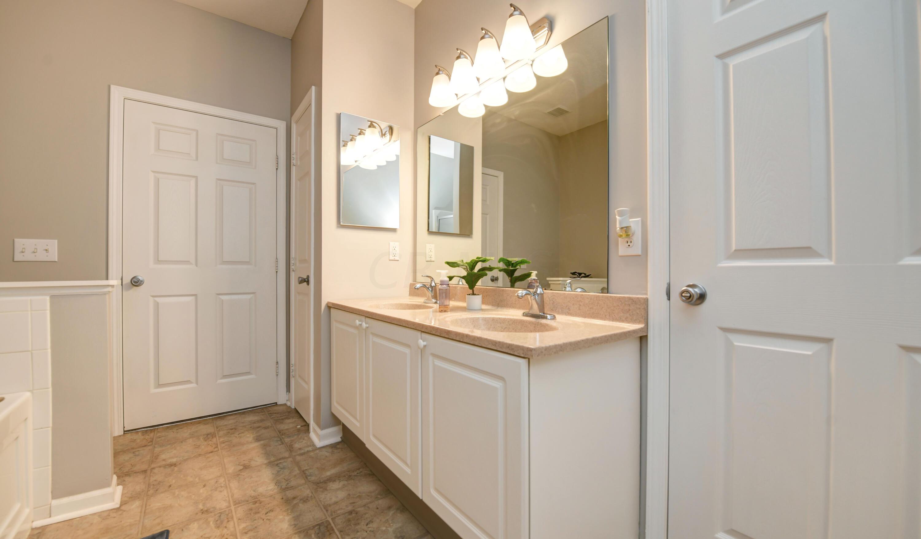 6036 Seabiscuit Drive, 3