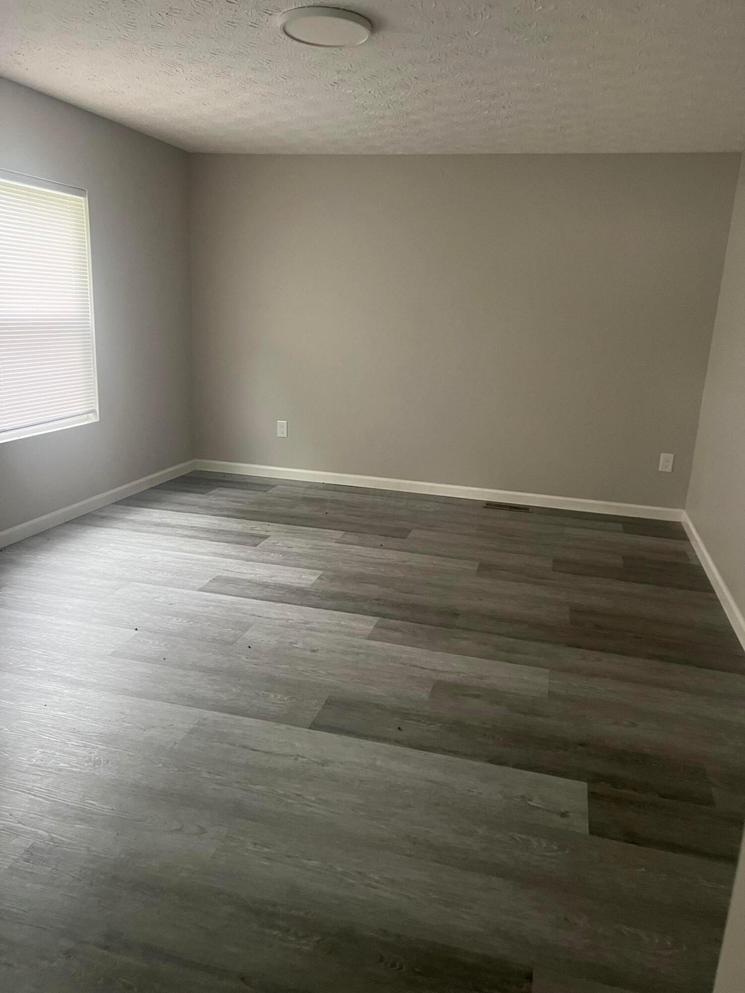 2028 Shawbury Court W