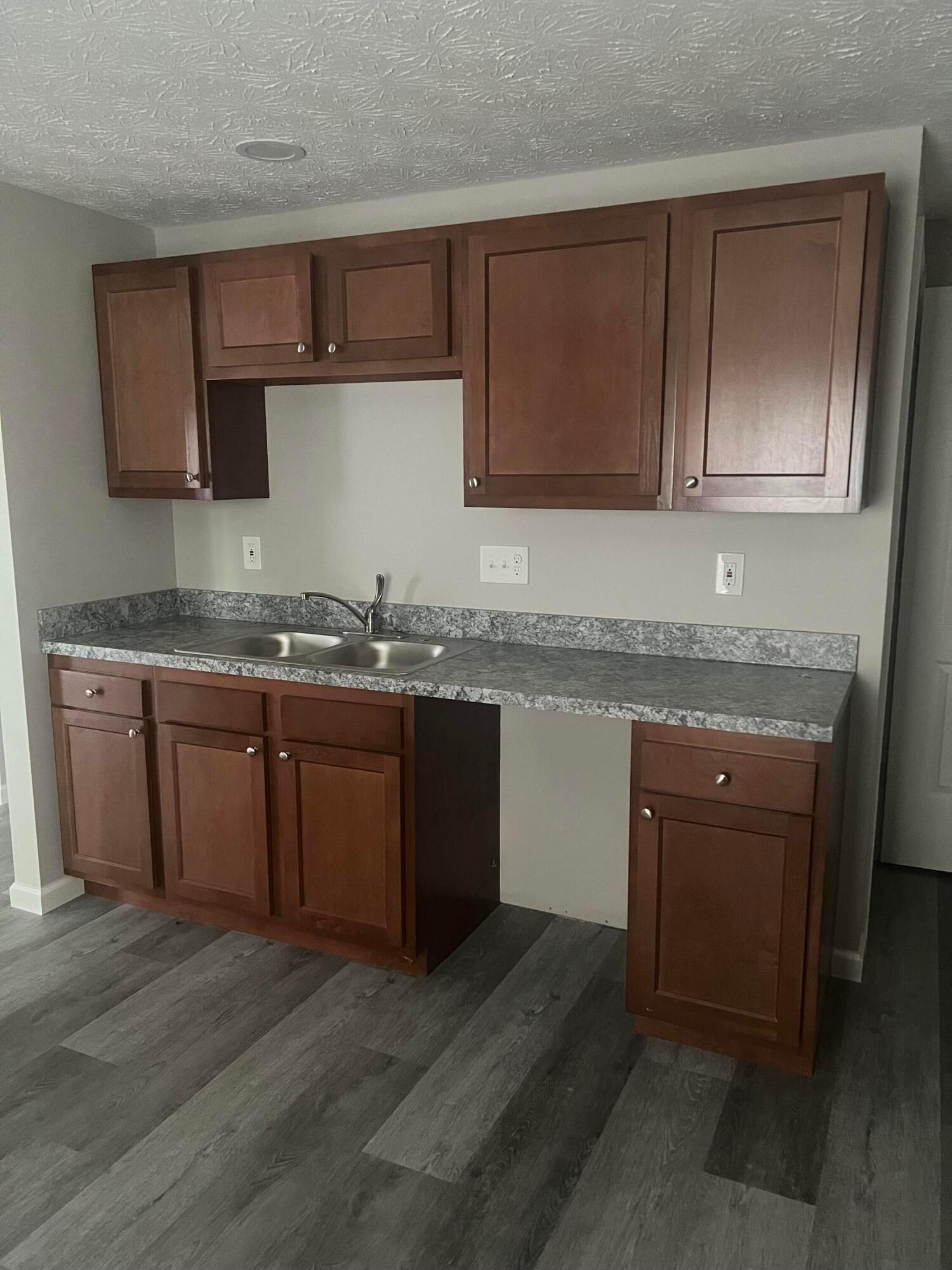 2028 Shawbury Court W