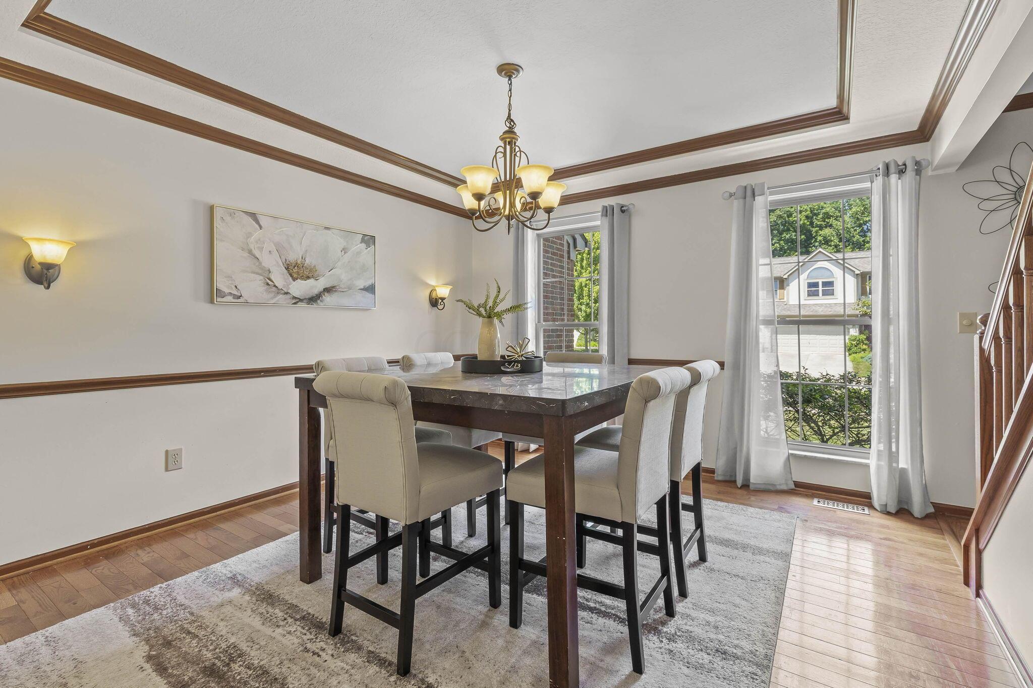 253 Whitaker Avenue S