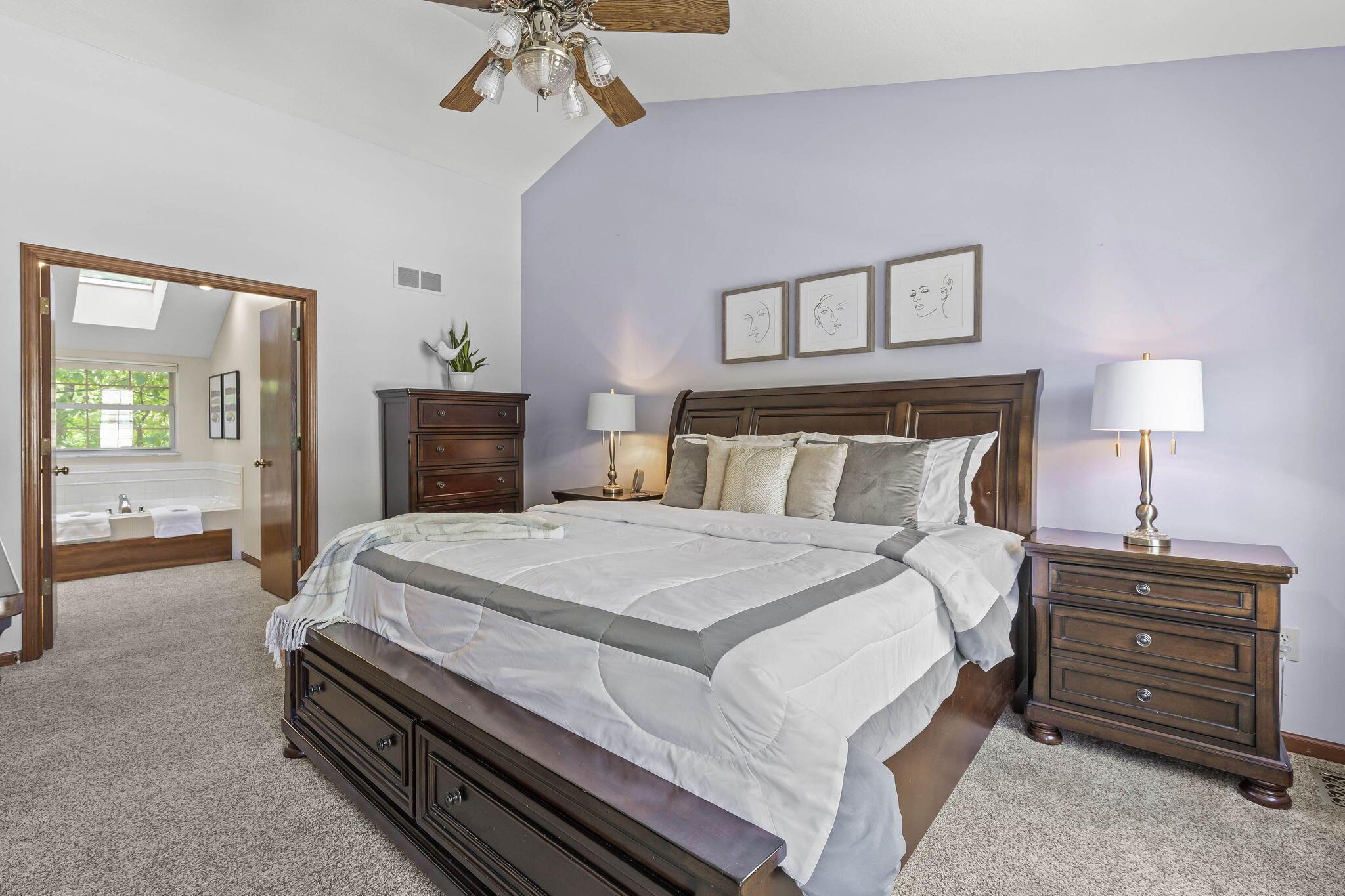 253 Whitaker Avenue S