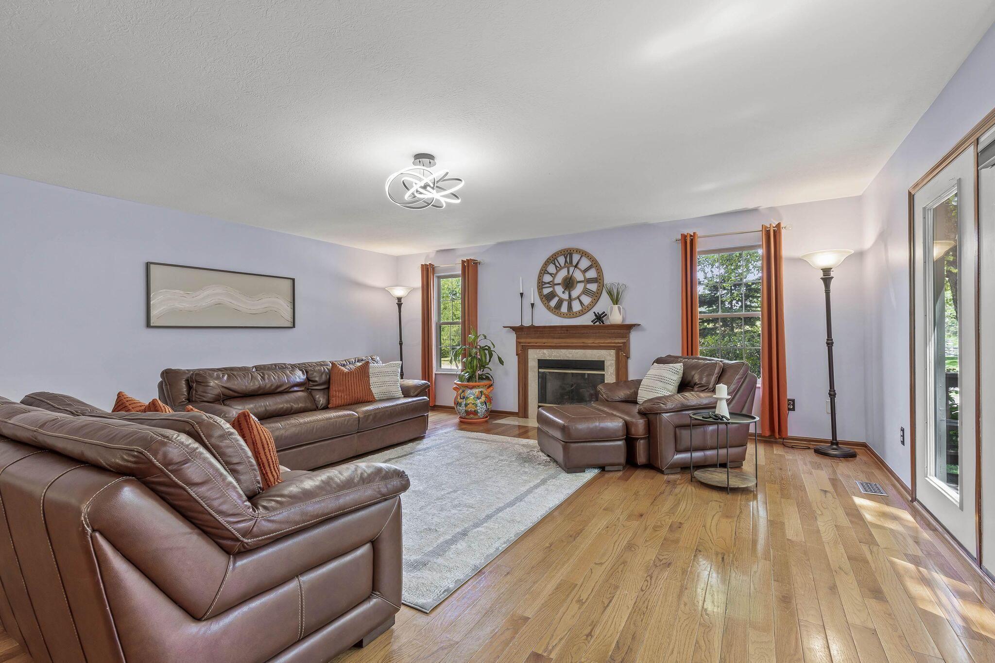 253 Whitaker Avenue S