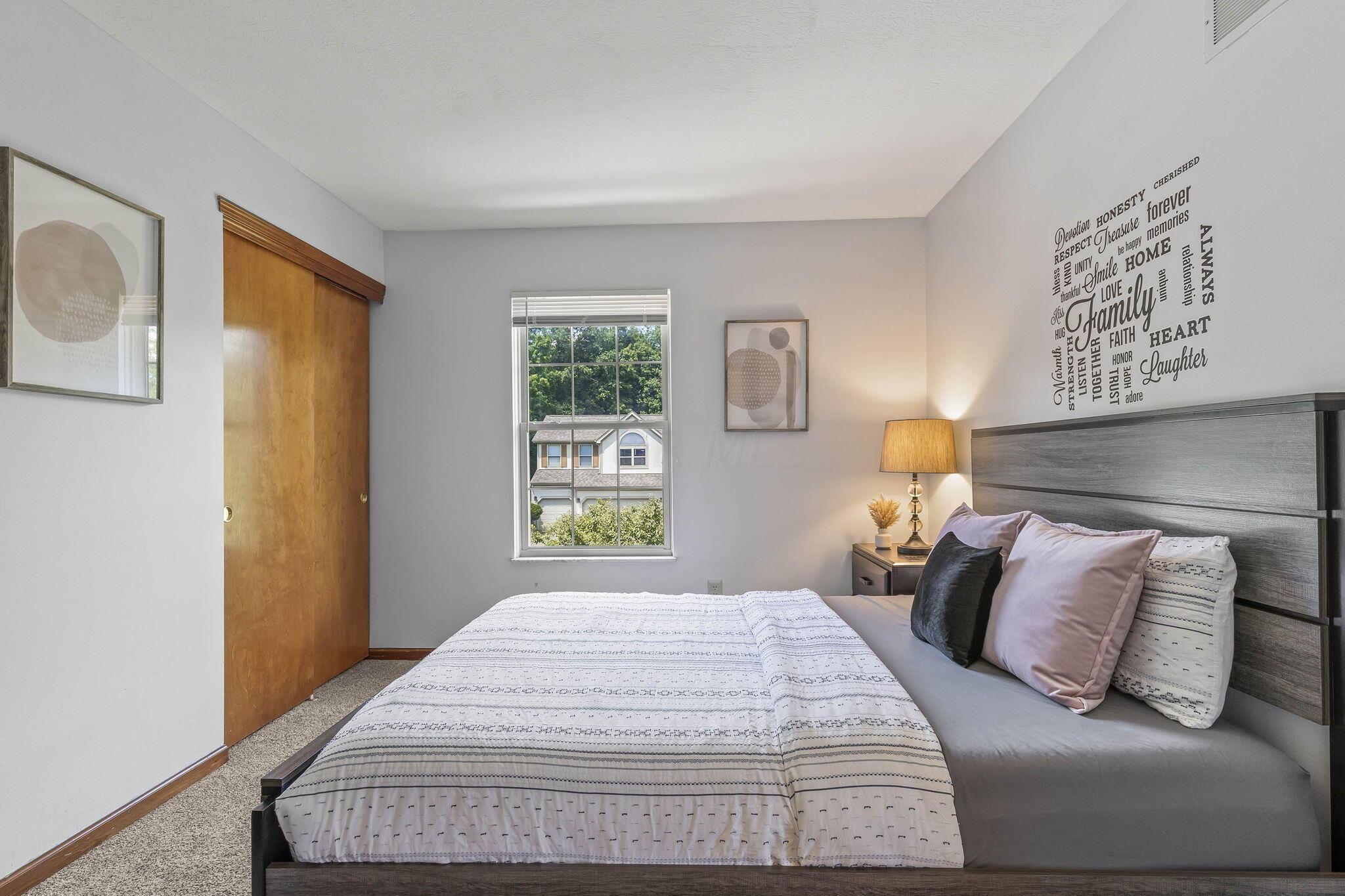 253 Whitaker Avenue S