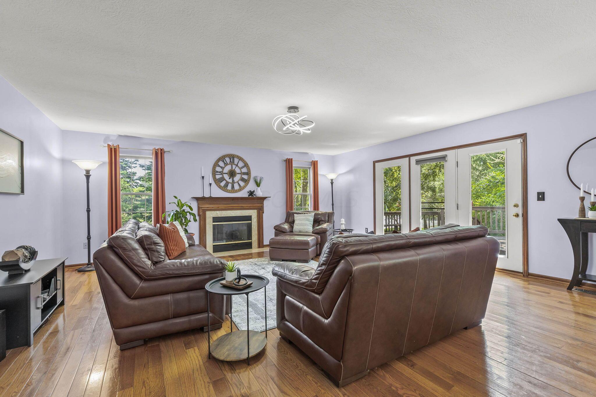 253 Whitaker Avenue S