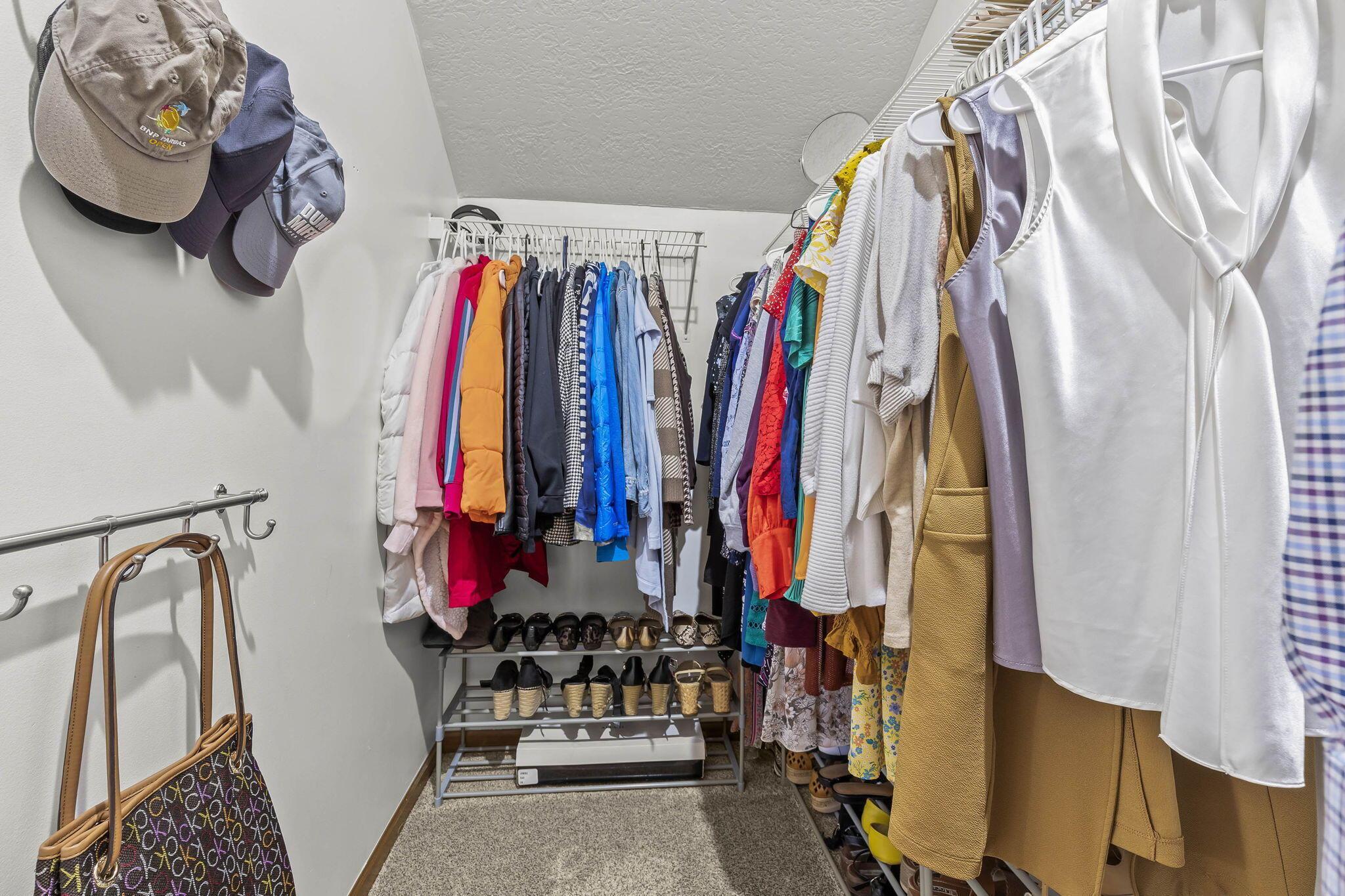 253 Whitaker Avenue S