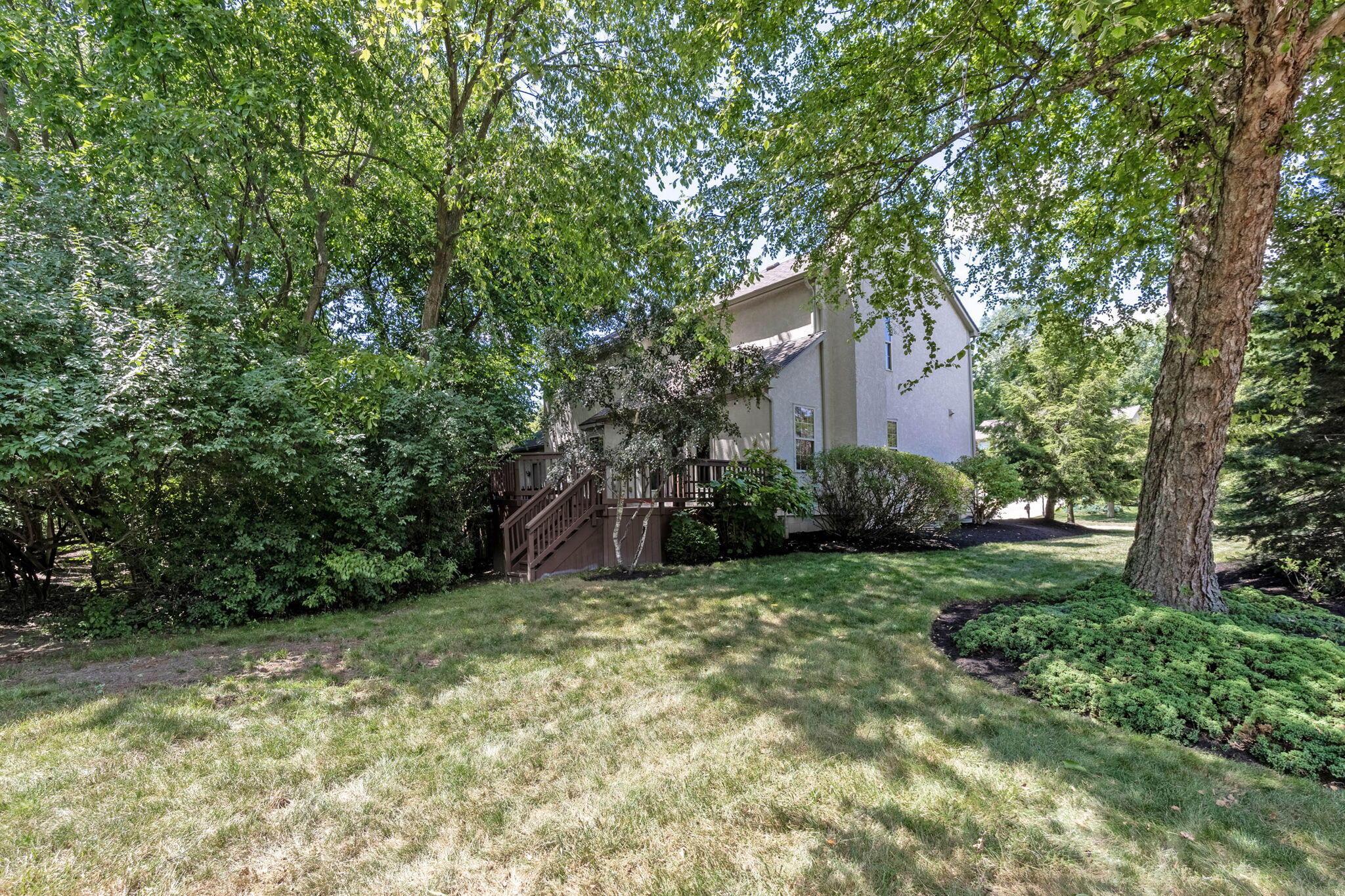 253 Whitaker Avenue S