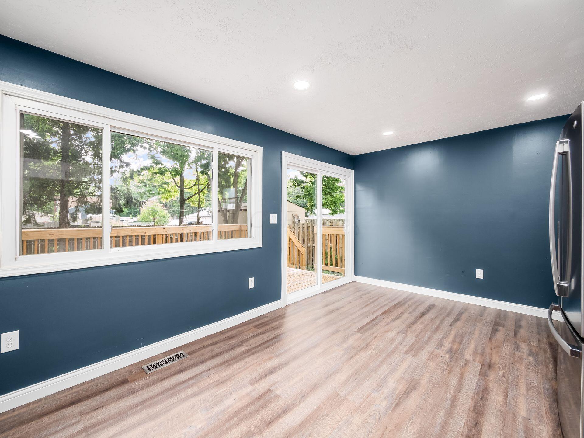 755 S Richardson Avenue