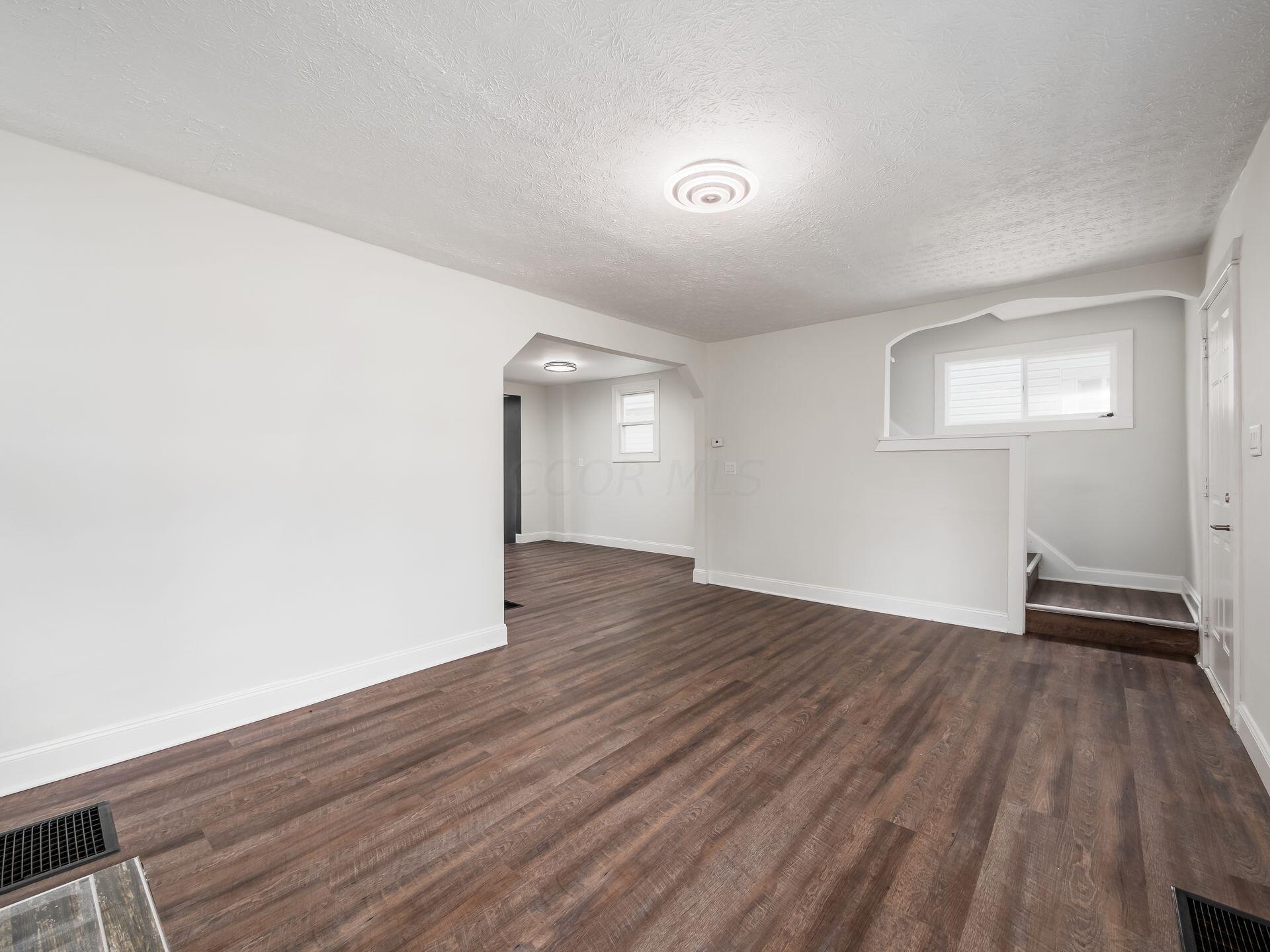 755 S Richardson Avenue