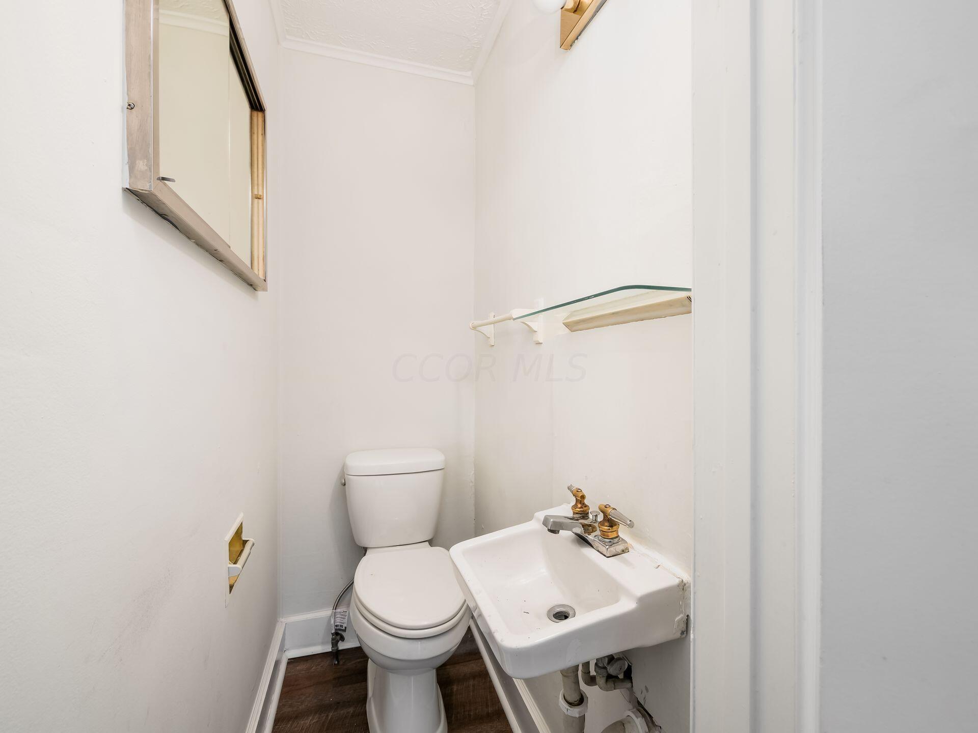 755 S Richardson Avenue