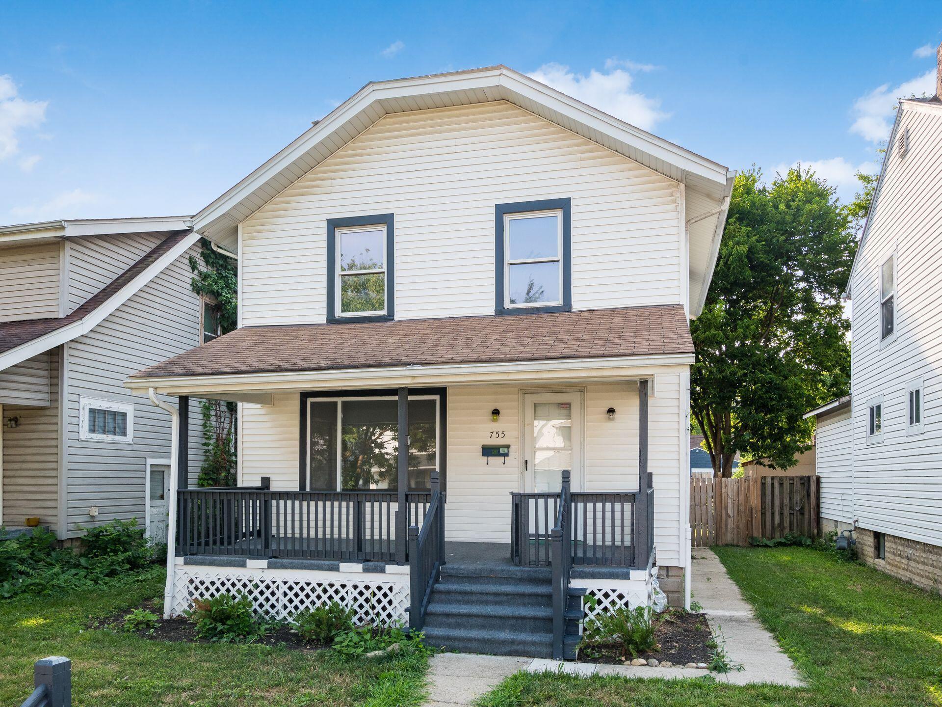 755 S Richardson Avenue