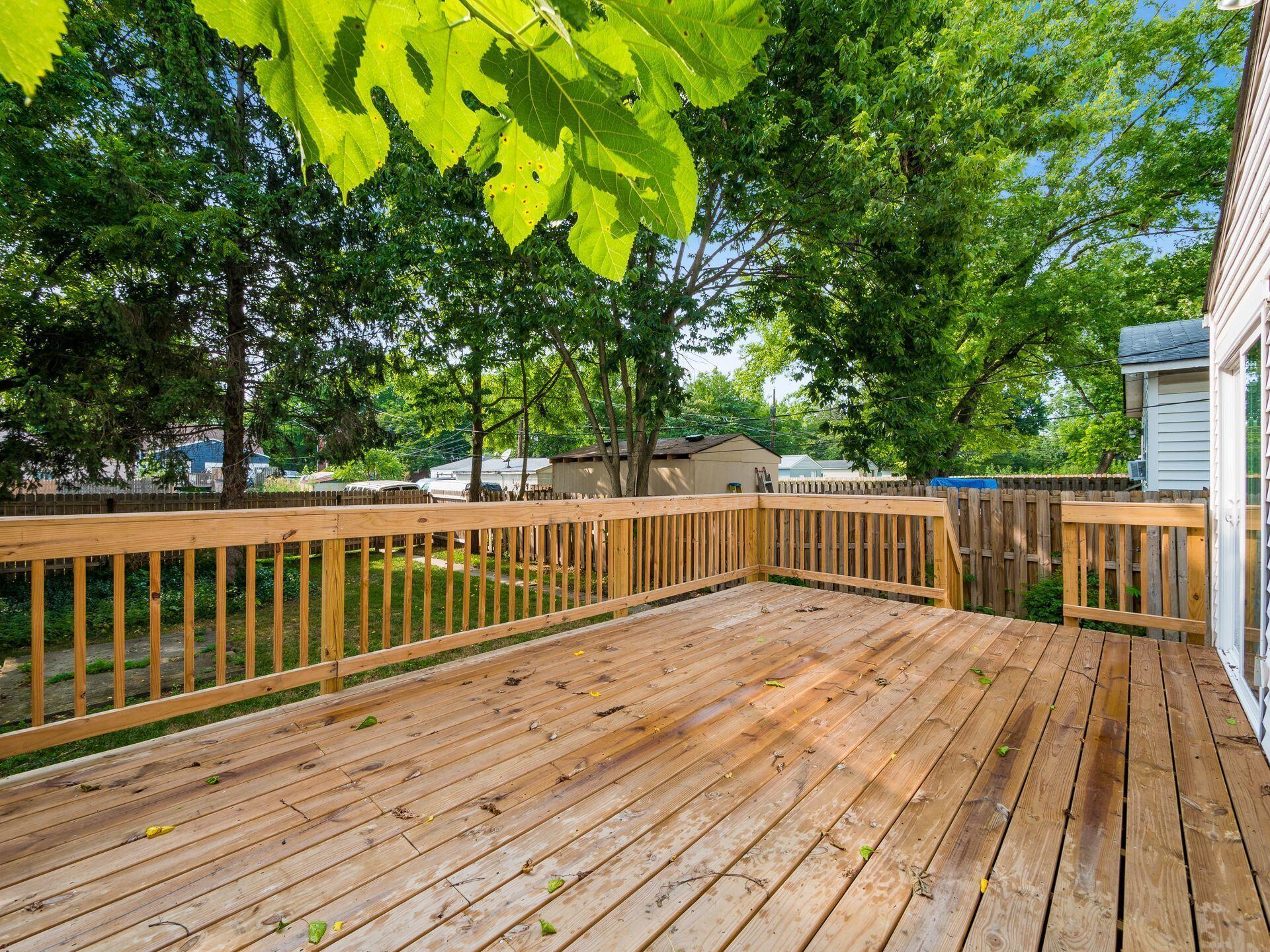 755 S Richardson Avenue