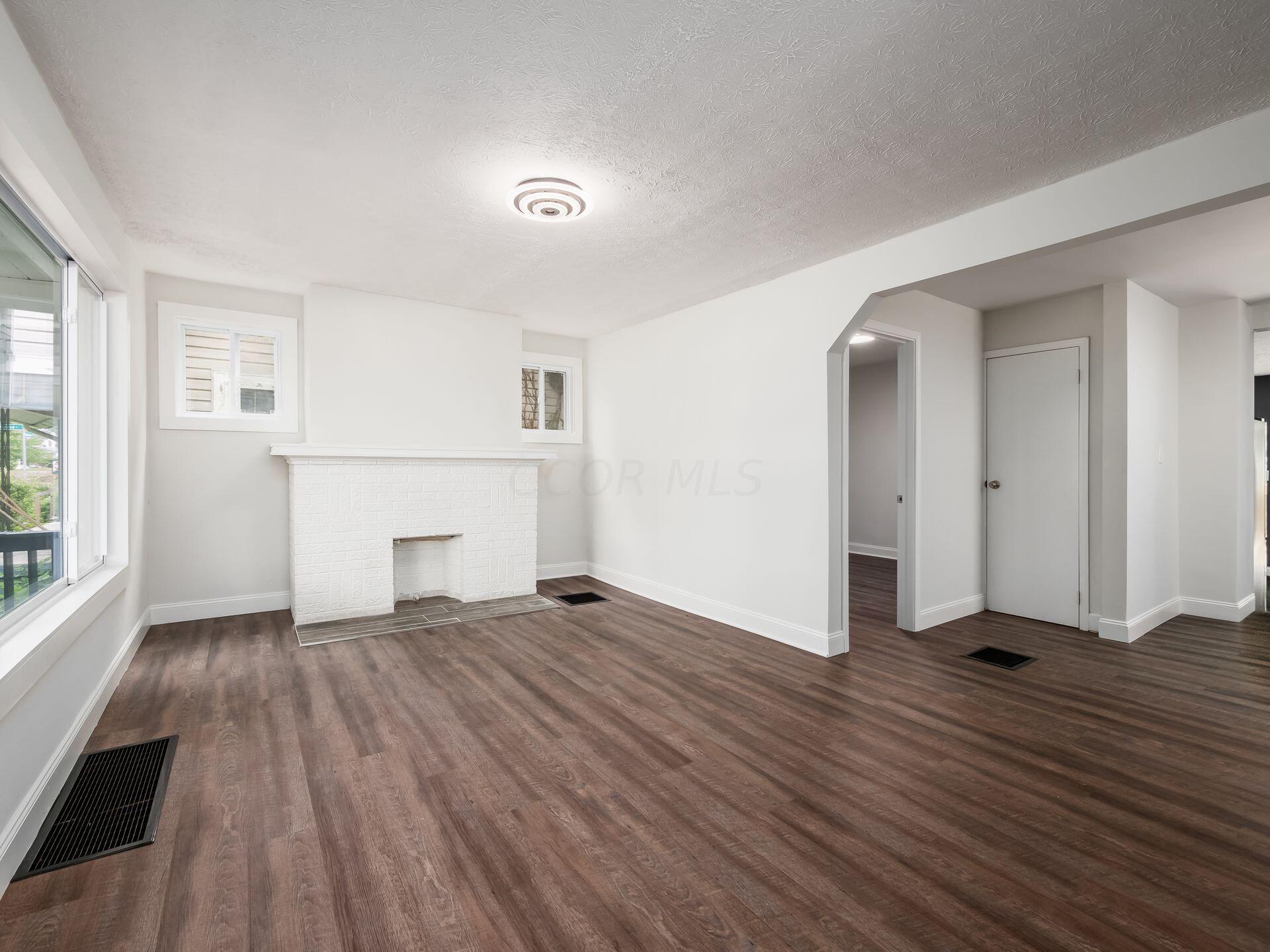 755 S Richardson Avenue