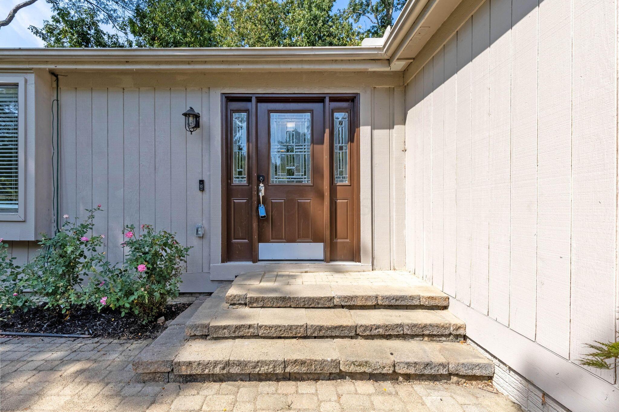 712 Cherrington Road