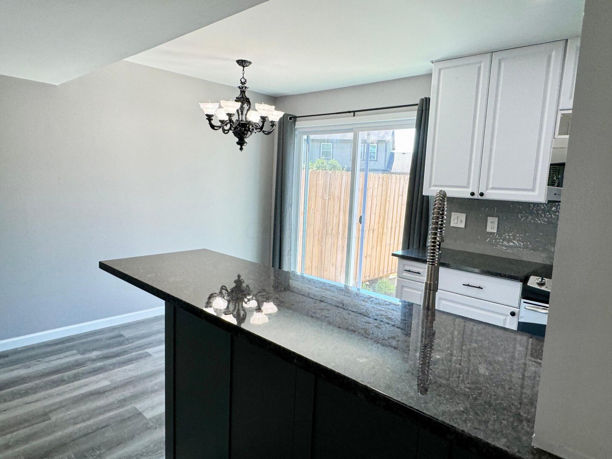 5105 Singleton Drive, 38C