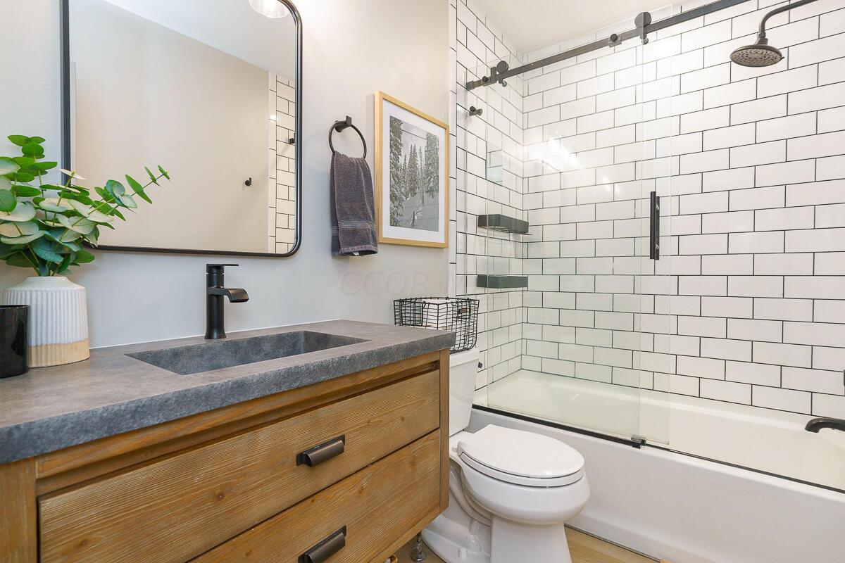 4950 Stoneybrook Boulevard, 15A