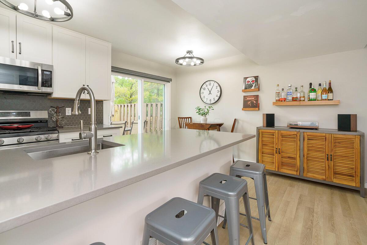 4950 Stoneybrook Boulevard, 15A