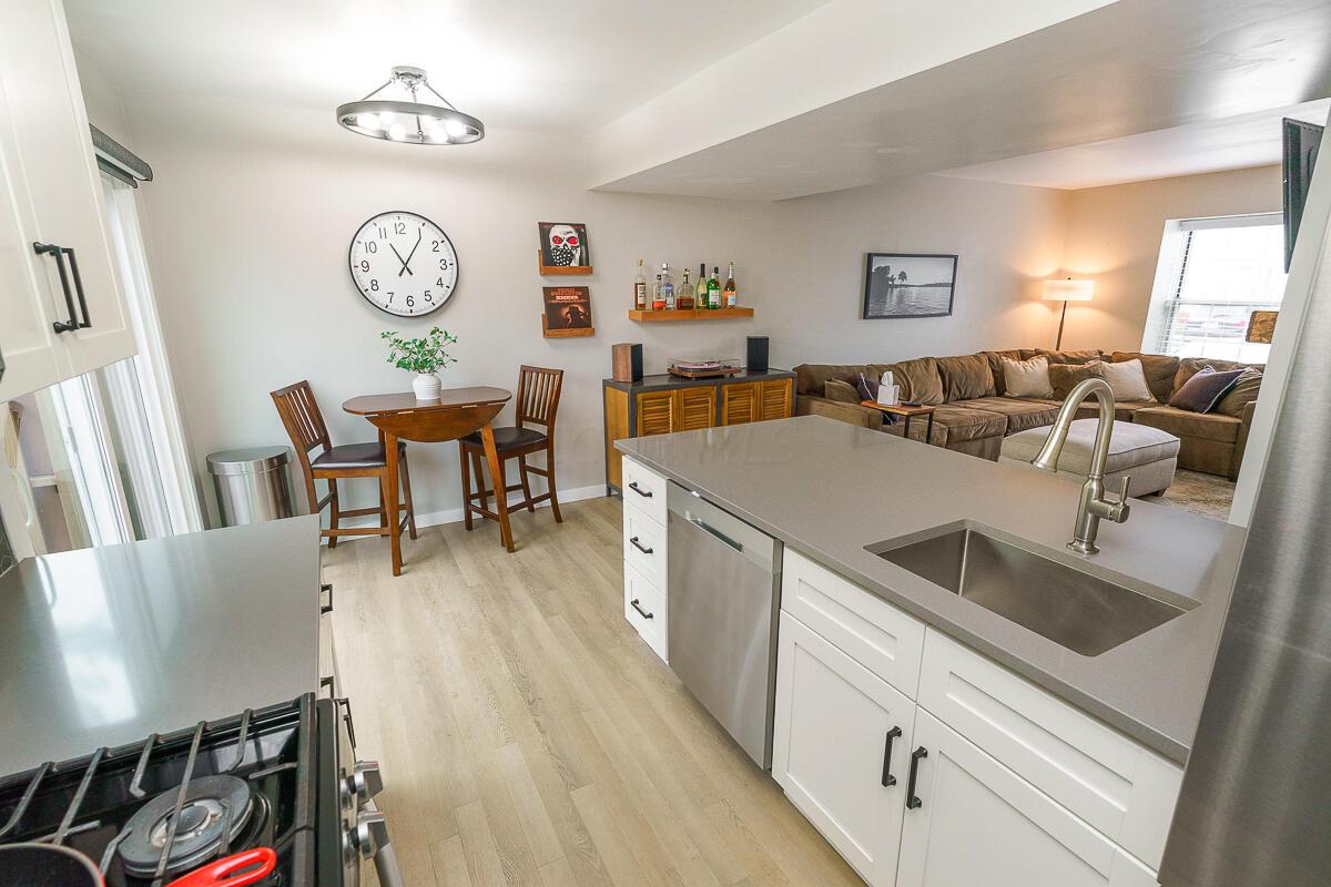 4950 Stoneybrook Boulevard, 15A