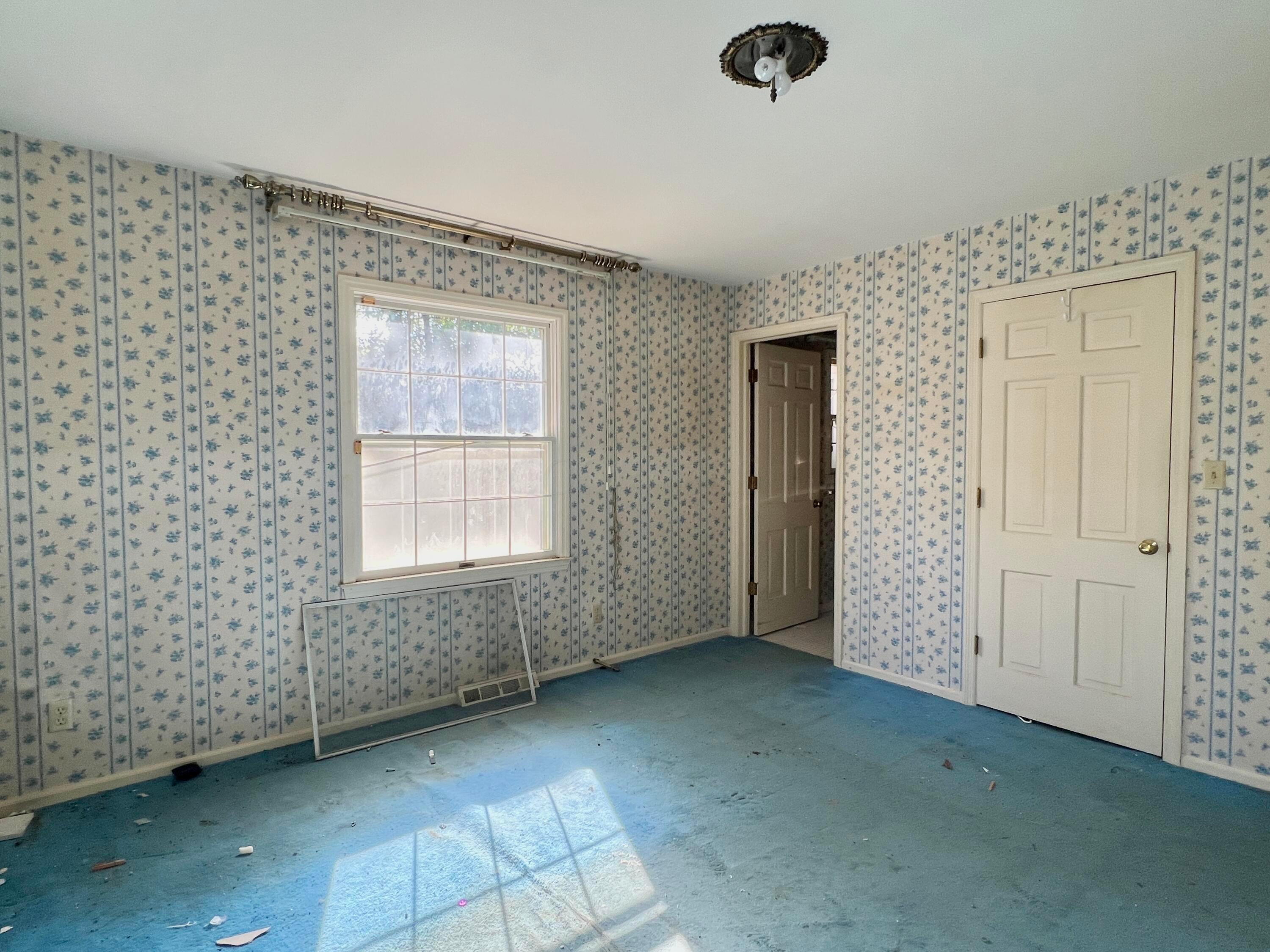 1120 Fairway Boulevard