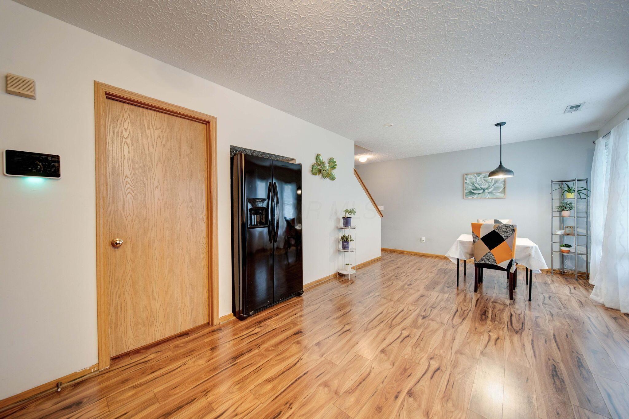 2772 Eastern Glen Drive, 79