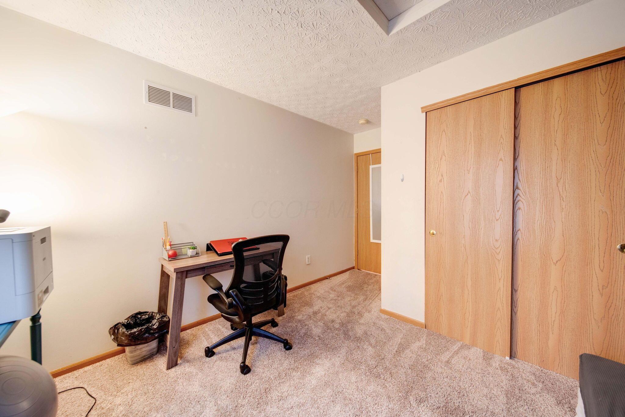 2772 Eastern Glen Drive, 79