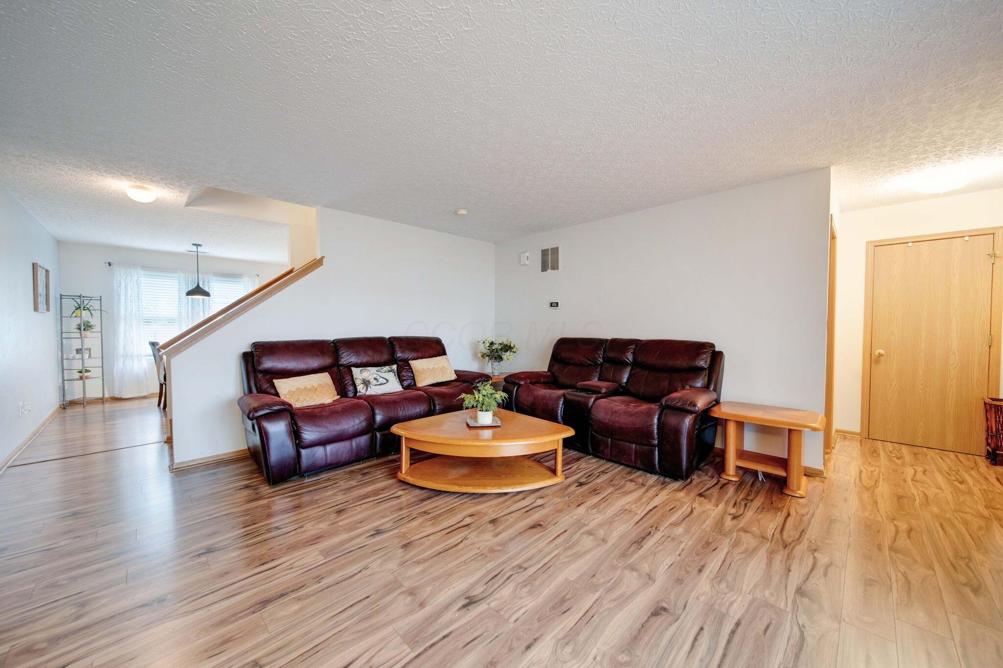 2772 Eastern Glen Drive, 79