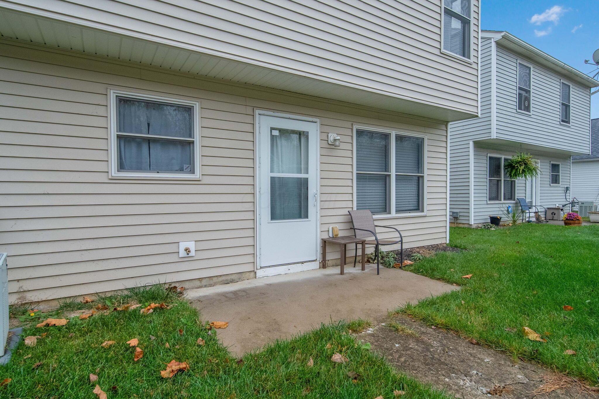 2772 Eastern Glen Drive, 79