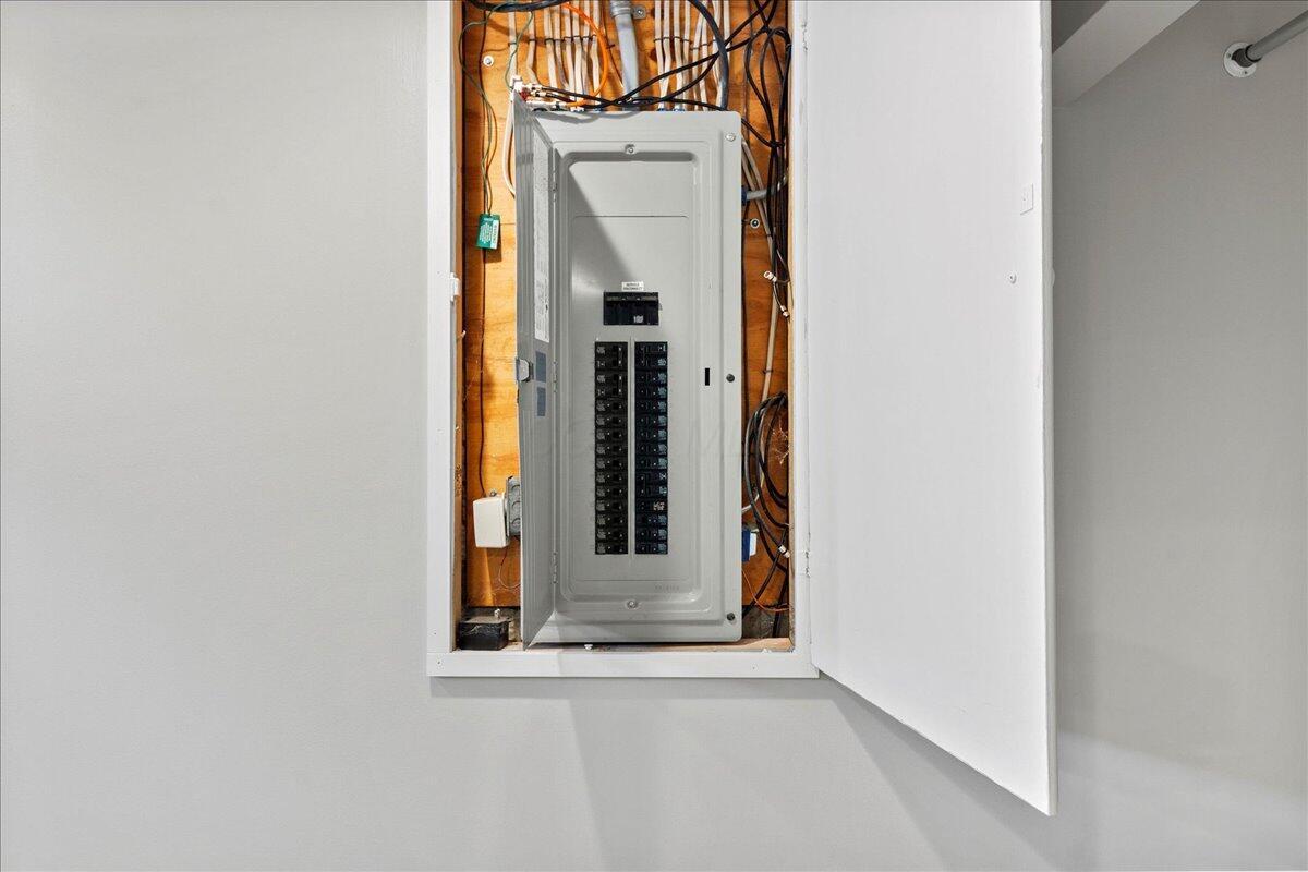 107 Curly Smart Circle