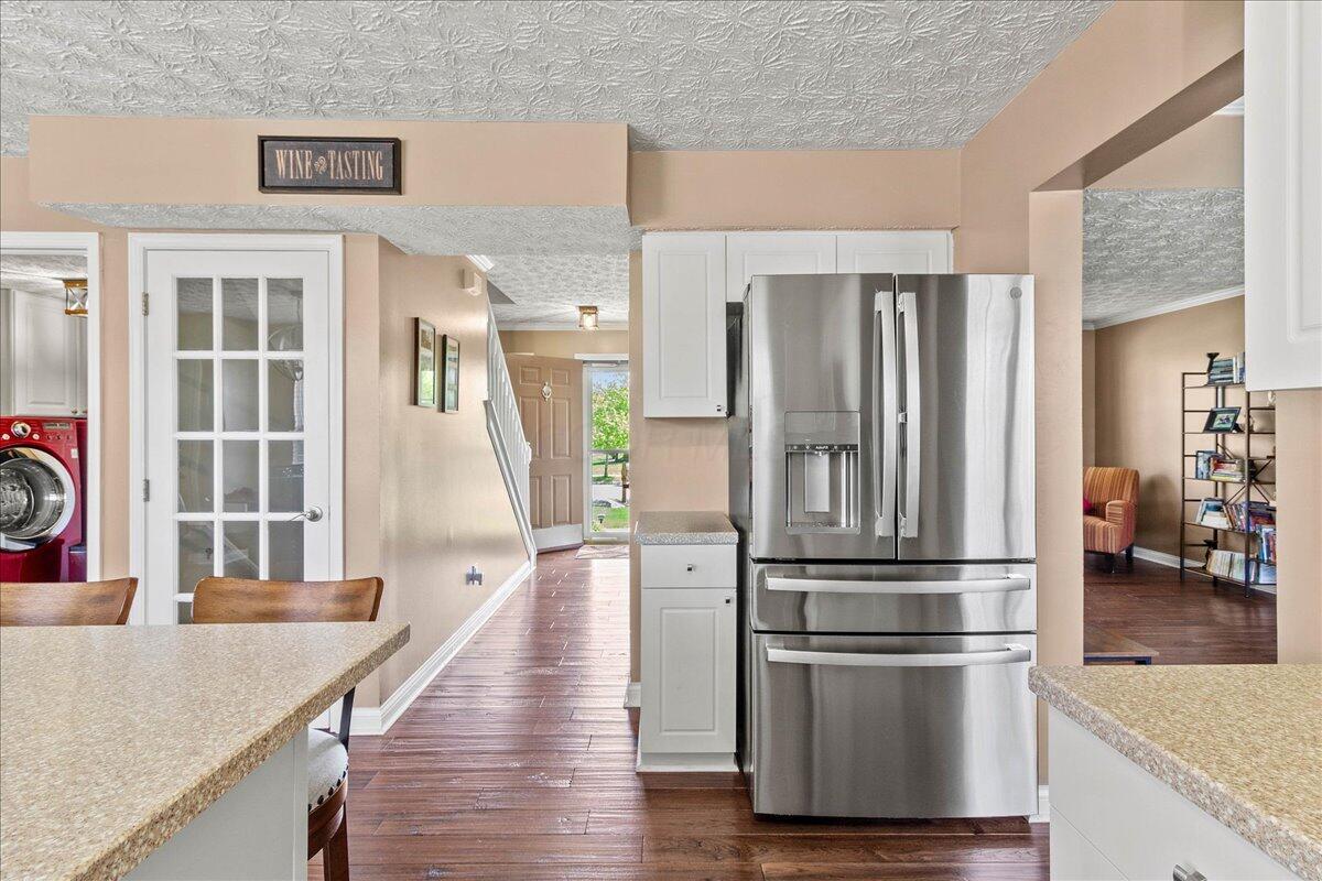 107 Curly Smart Circle