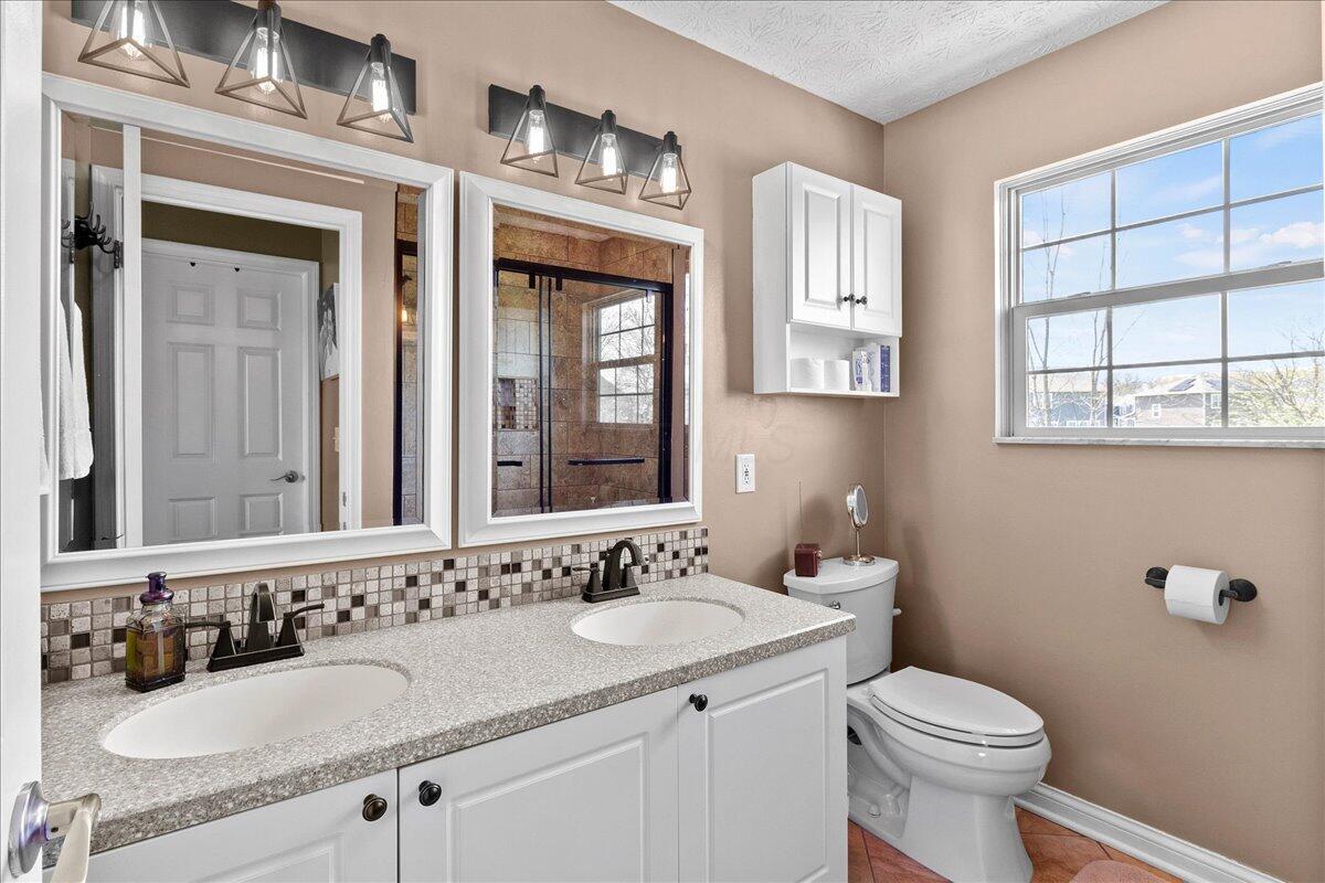 107 Curly Smart Circle