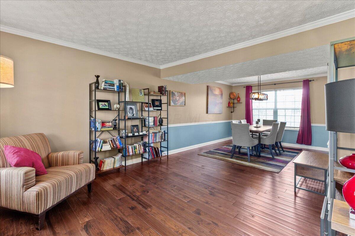 107 Curly Smart Circle