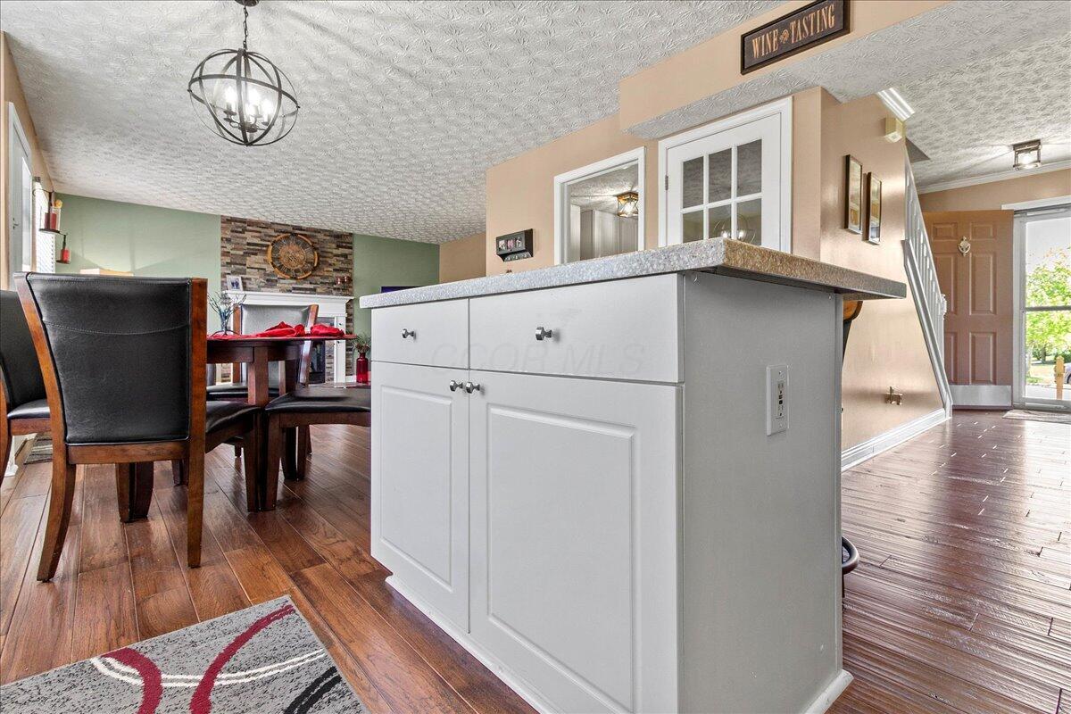 107 Curly Smart Circle