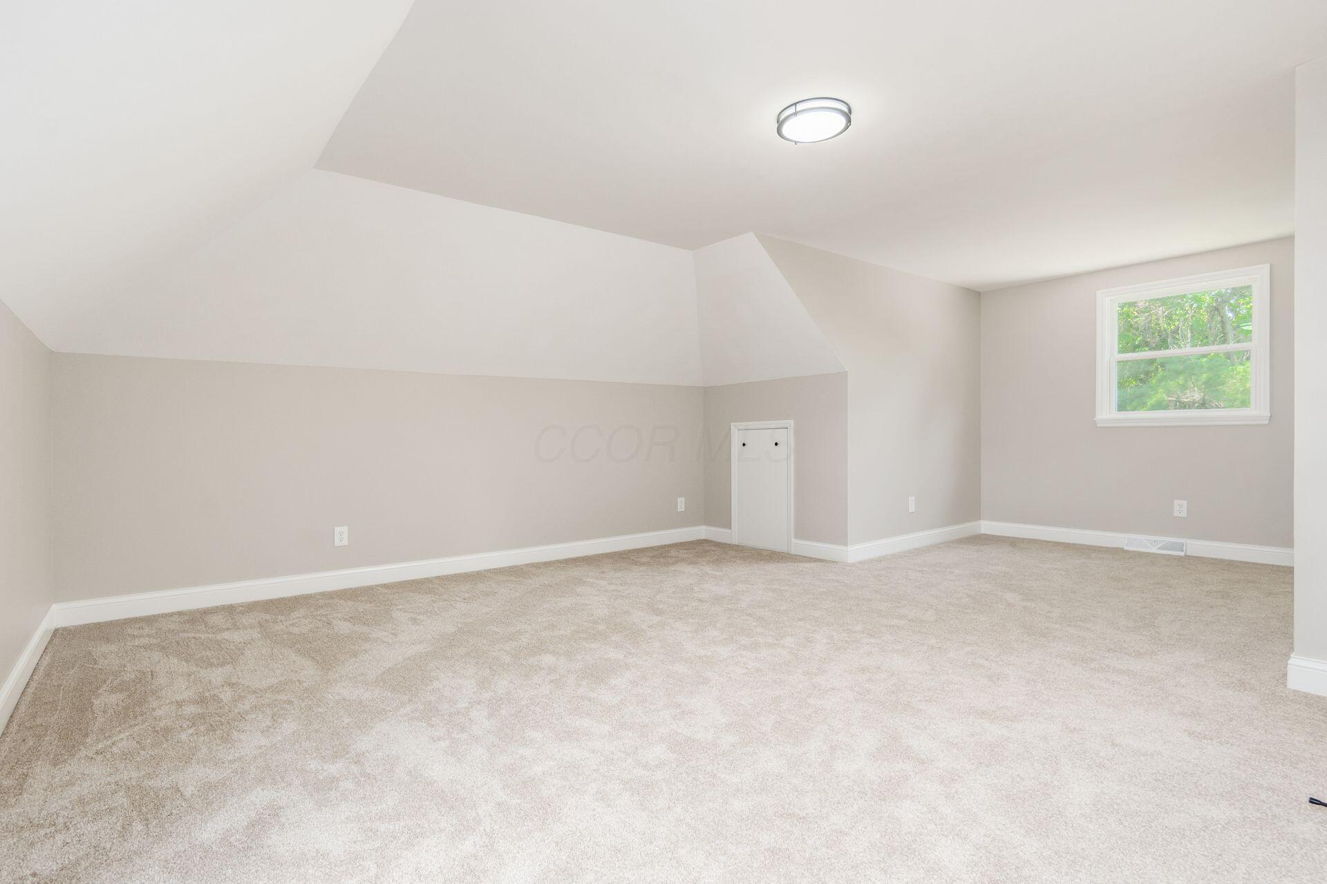 1120 Fairway Boulevard