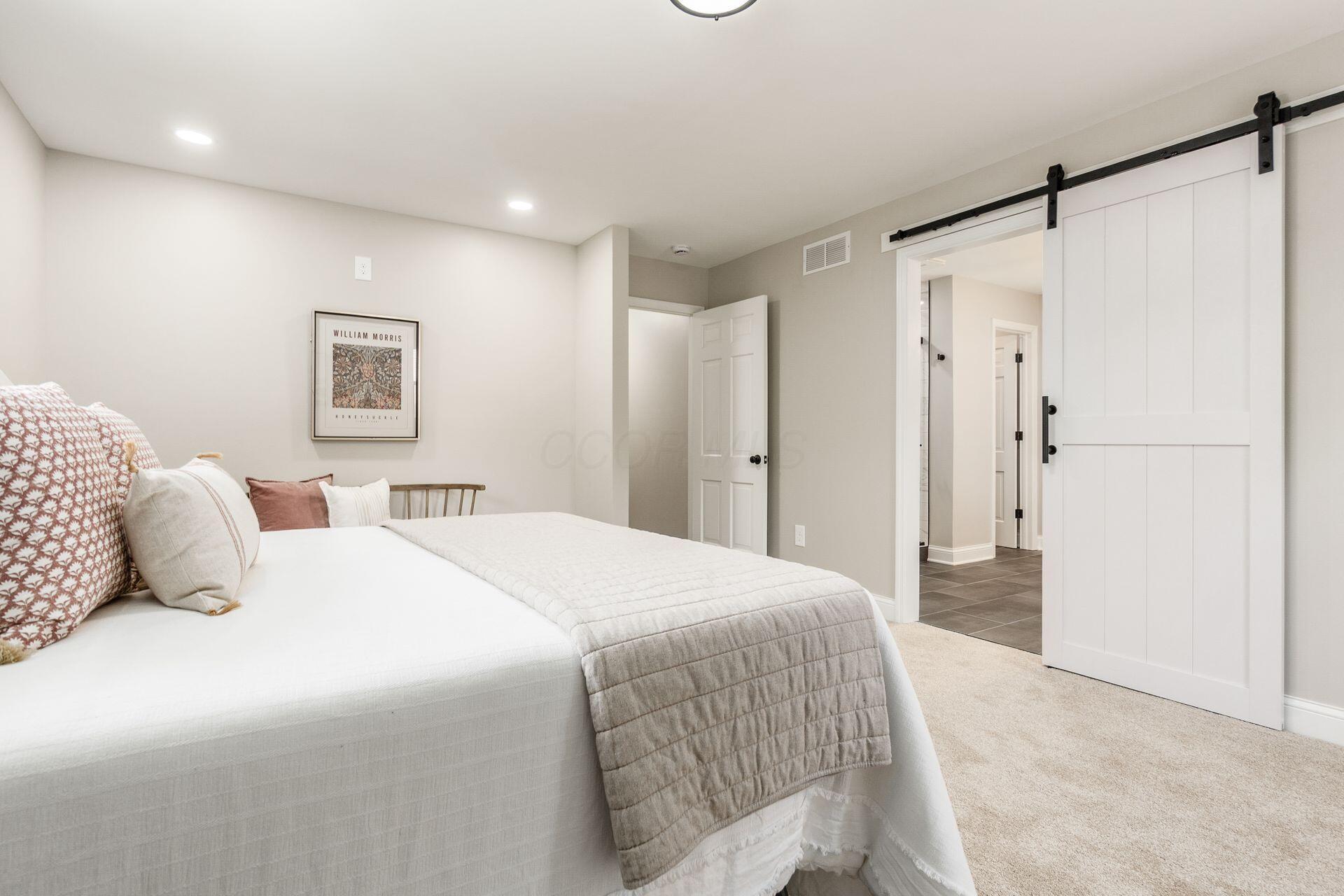 1120 Fairway Boulevard