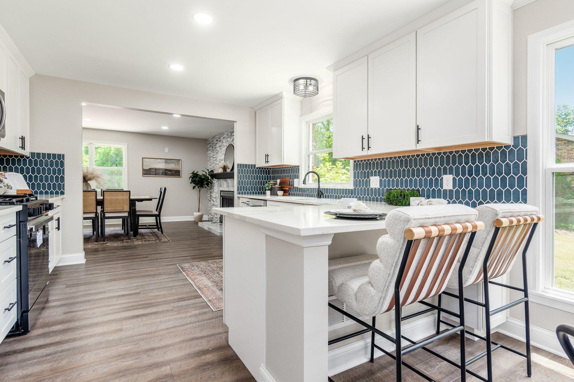 1120 Fairway Boulevard