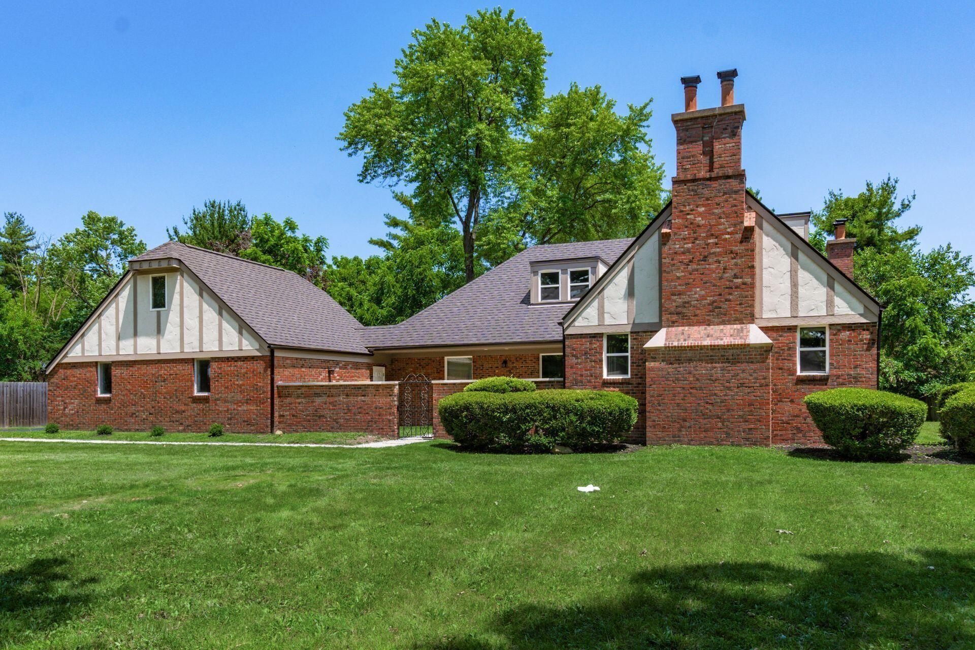 1120 Fairway Boulevard