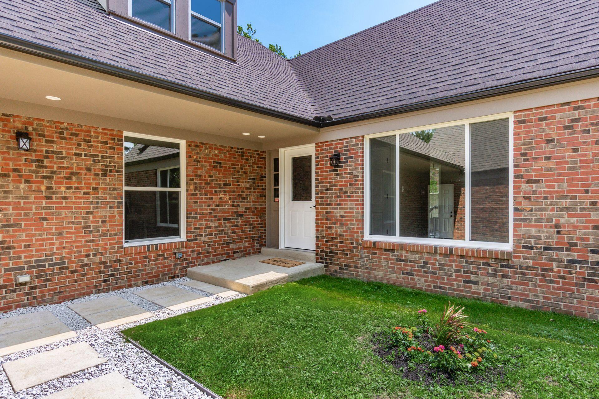 1120 Fairway Boulevard