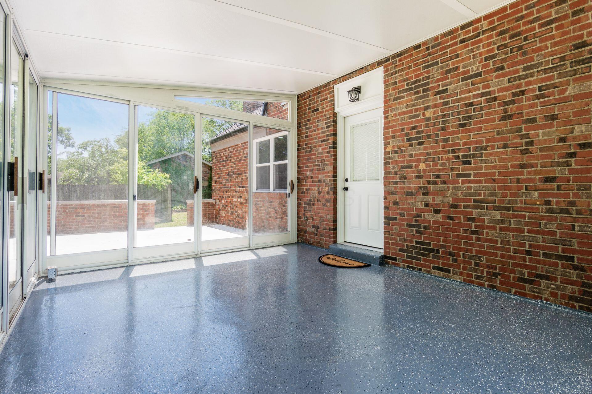 1120 Fairway Boulevard