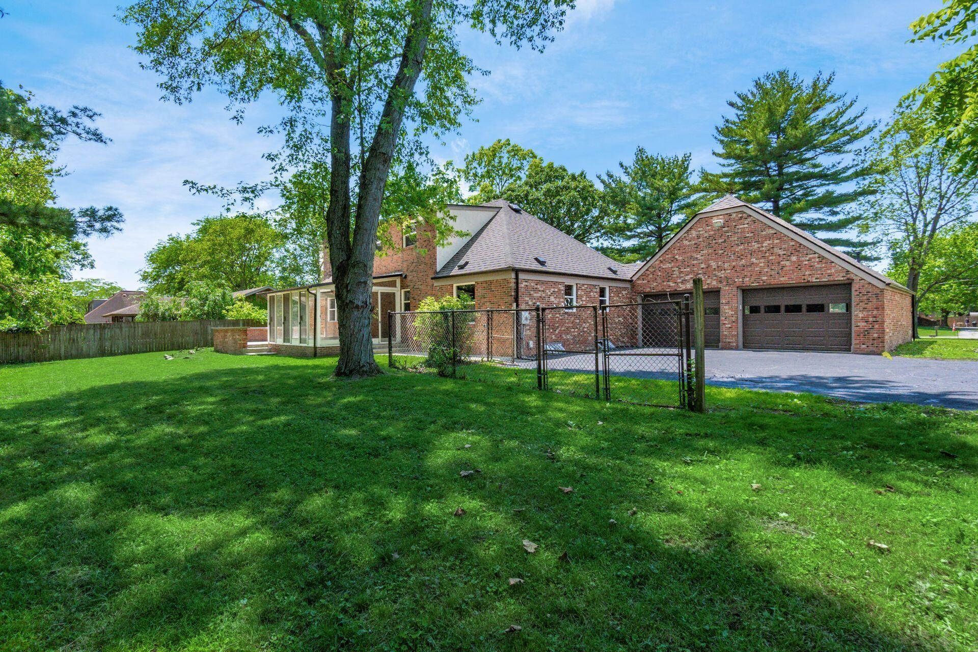 1120 Fairway Boulevard